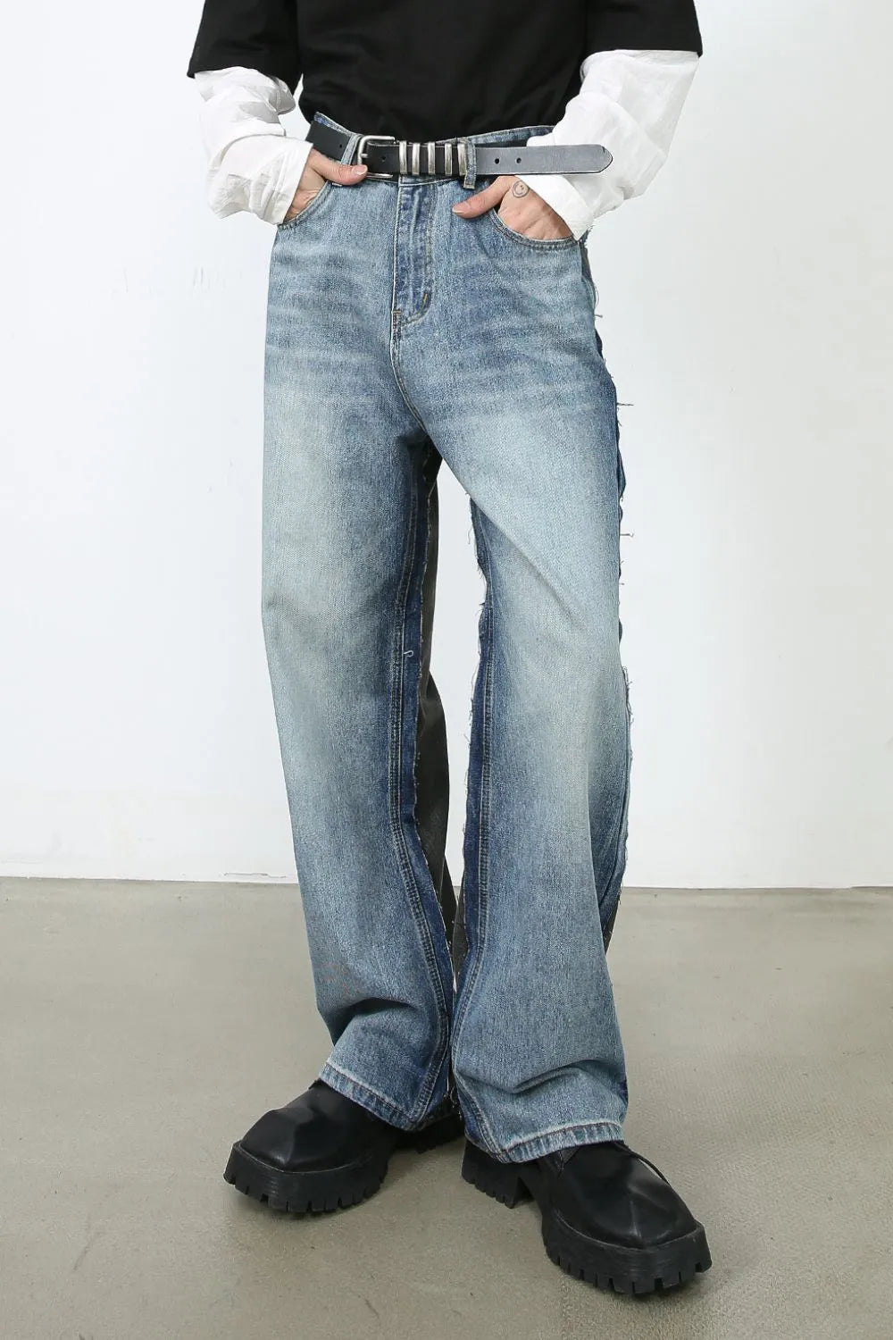 Men's Contrast Loose Fit Jeans Medium