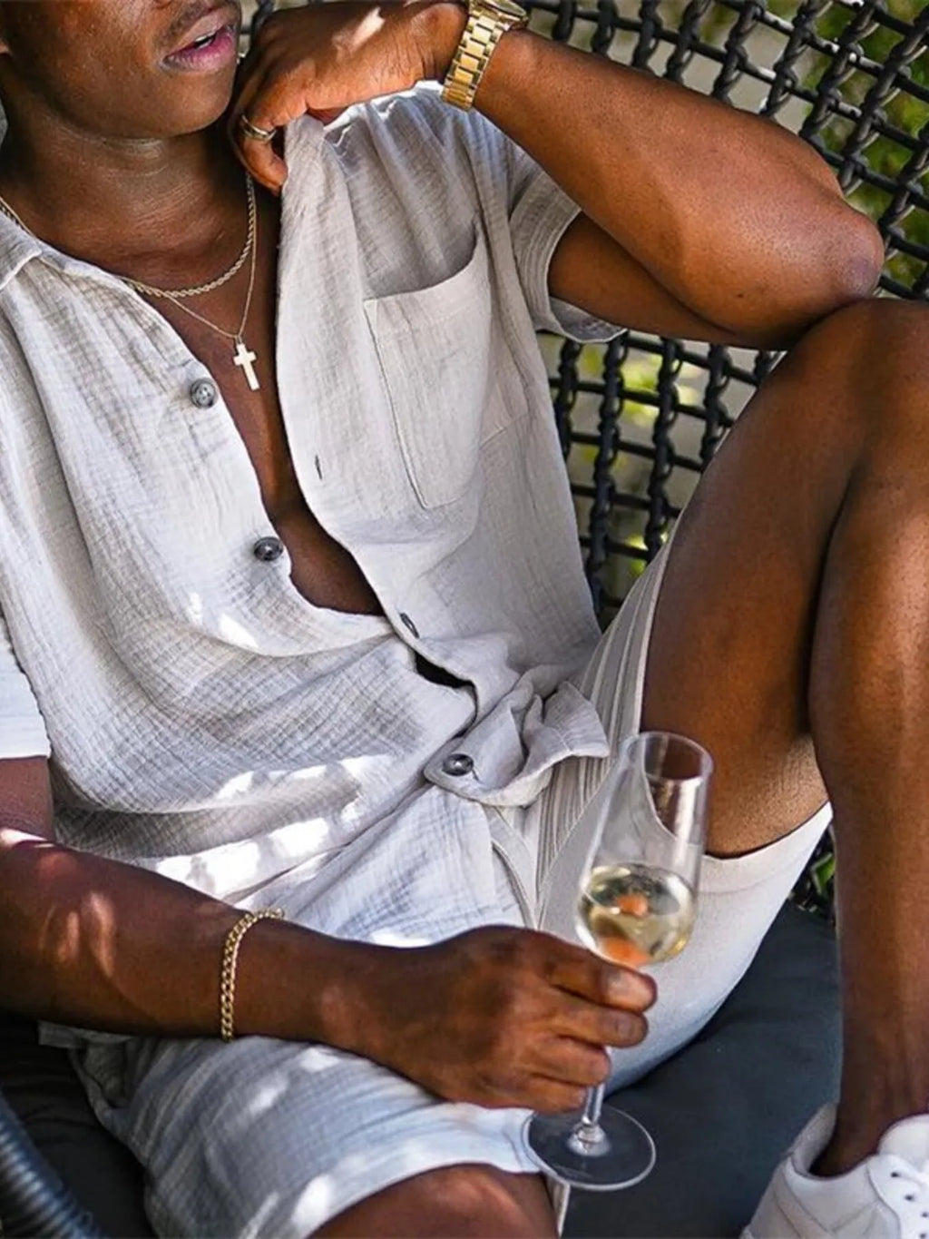 men's men's full size button up short sleeve shirt and shorts plus size - close-up detail