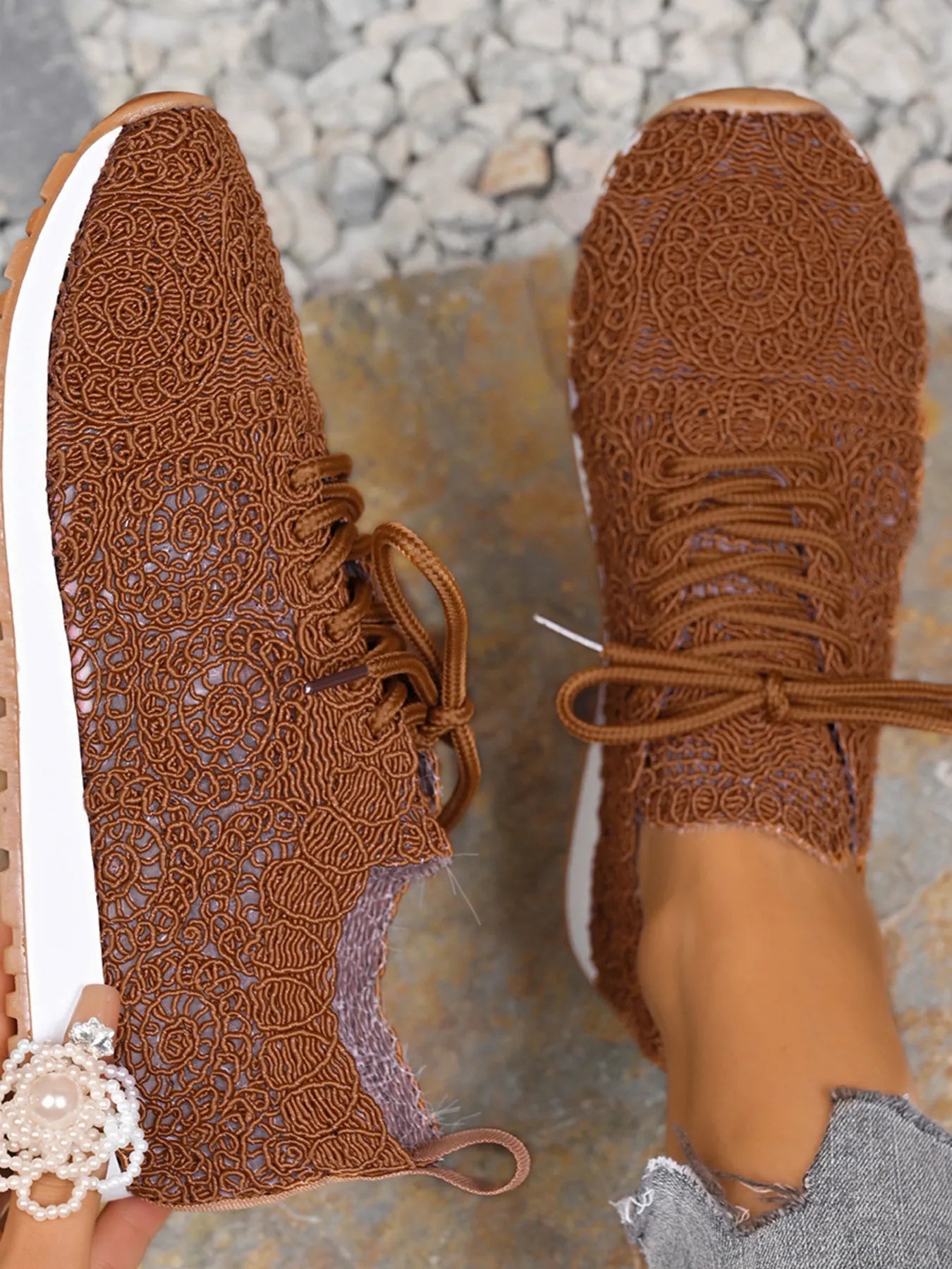 women's mesh lace up sneakers - extra view