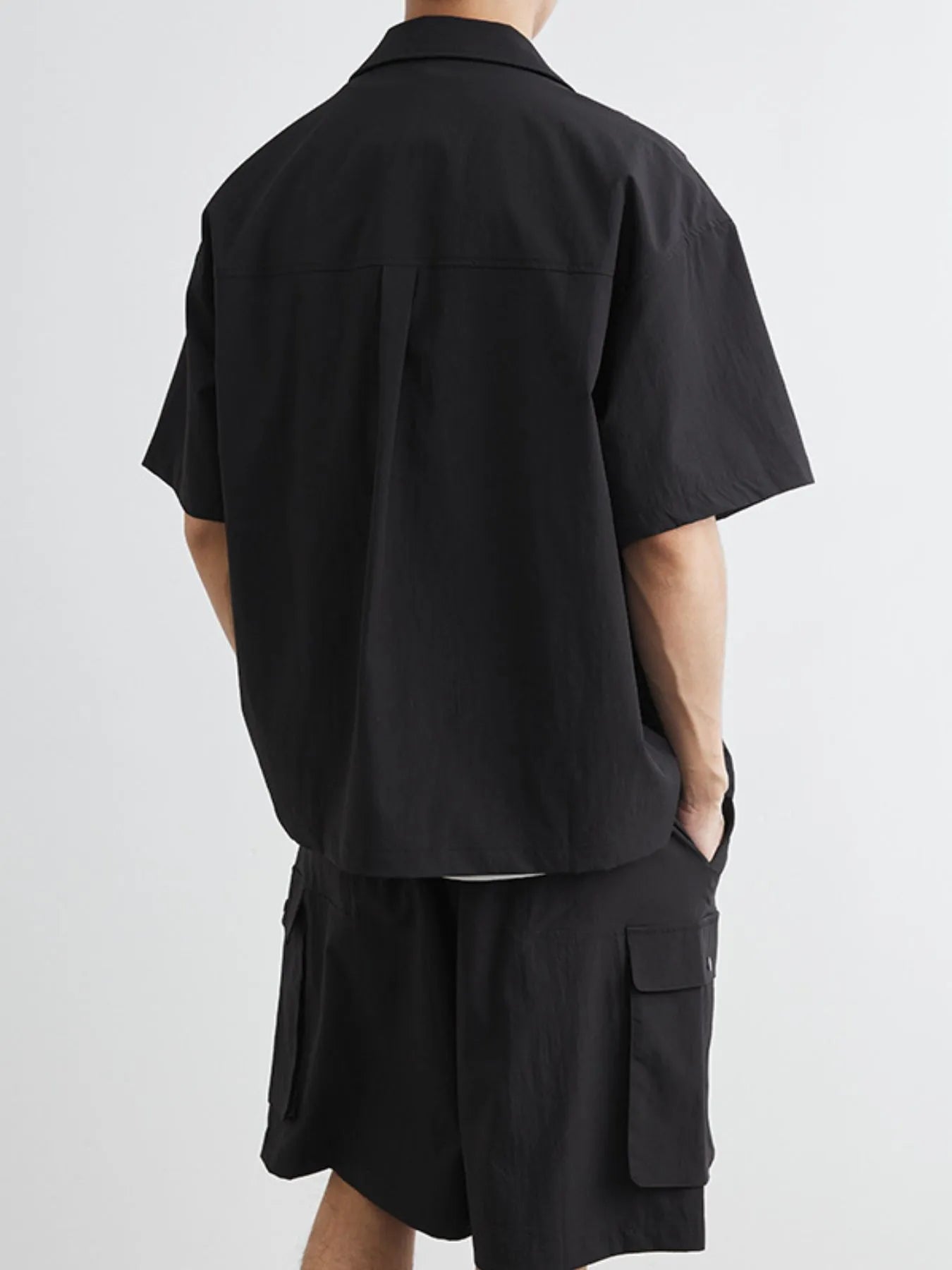 men's men's plus size button up short sleeve shirt and shorts set - detail shot