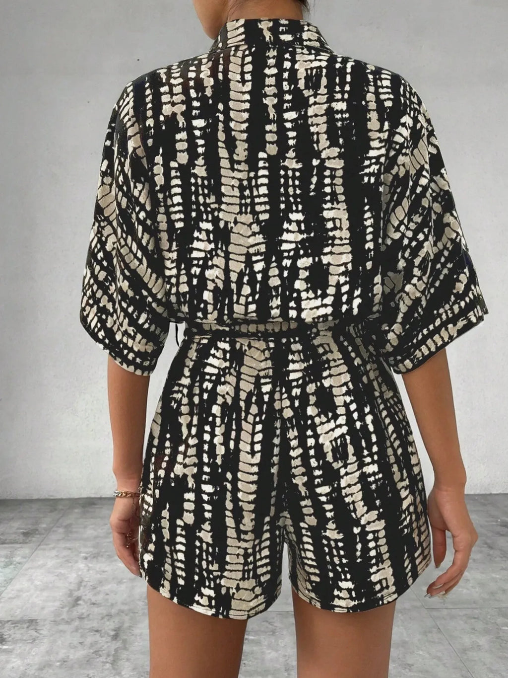 Tie Dye Print Collar Neck Short Sleeve Romper