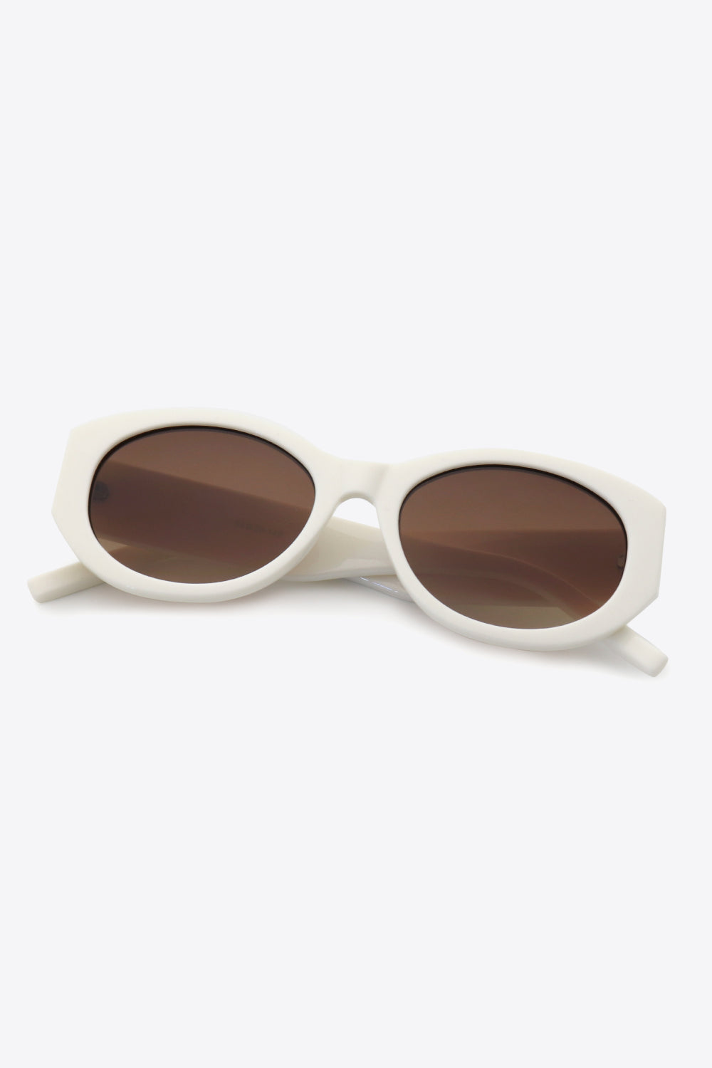 apparel — uv400 polycarbonate sunglasses