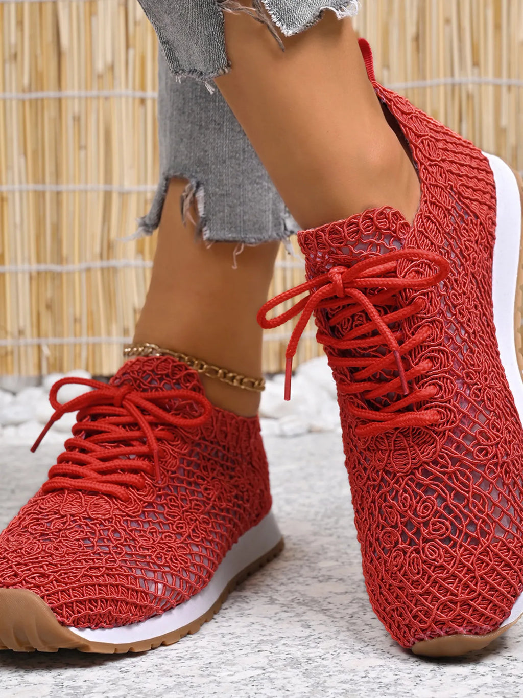 women's breathable mesh lace-up sneakers - styling option