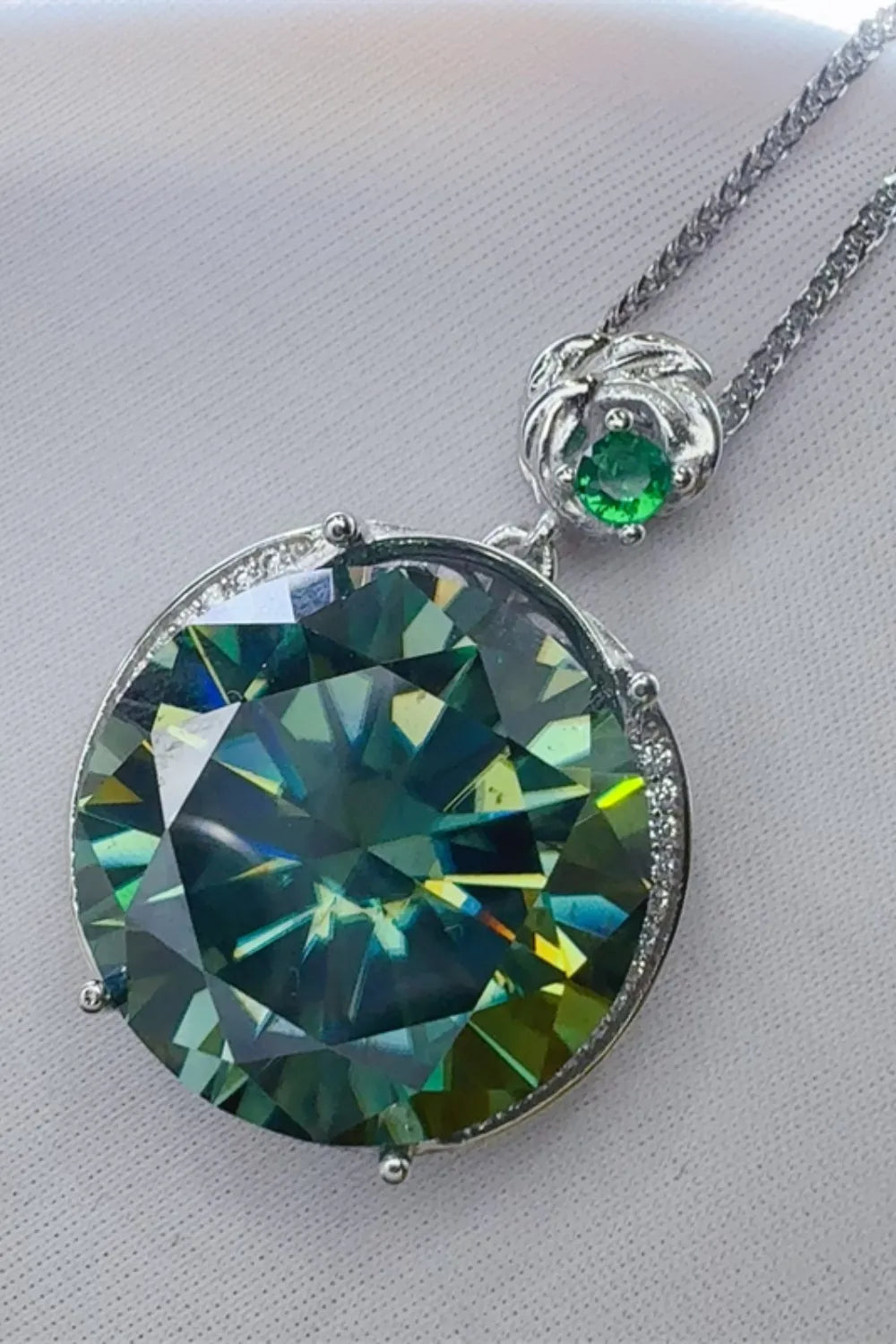 20 carat moissanite 925 sterling silver pendant necklace styled as a women’s apparel