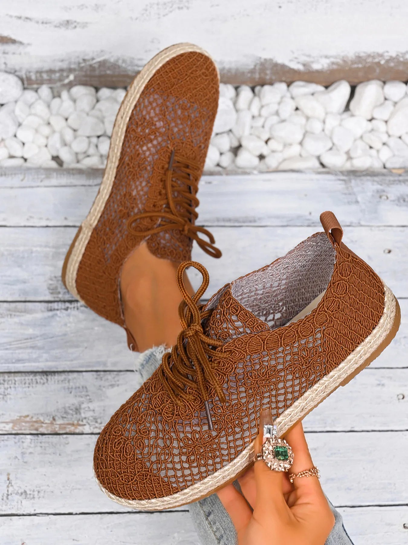 women's breathable woven lace up sneakers - extra view