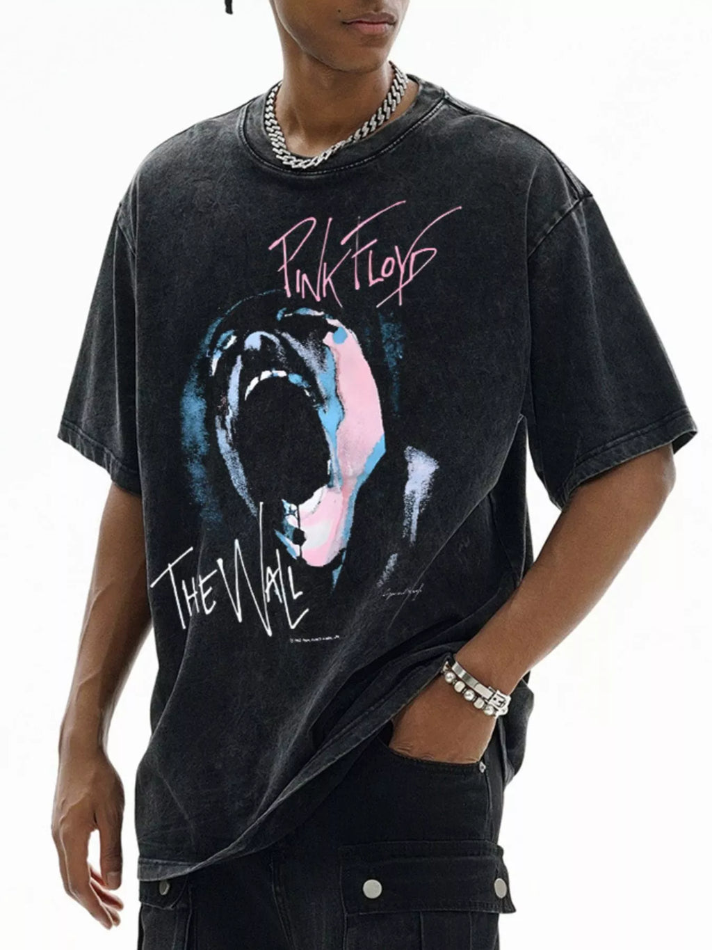 men's men's graphic short sleeve oversized washed t-shirt - detail shot