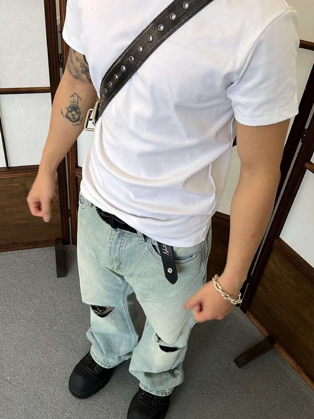 men's men's classic crew neck short sleeve t-shirt - extra view