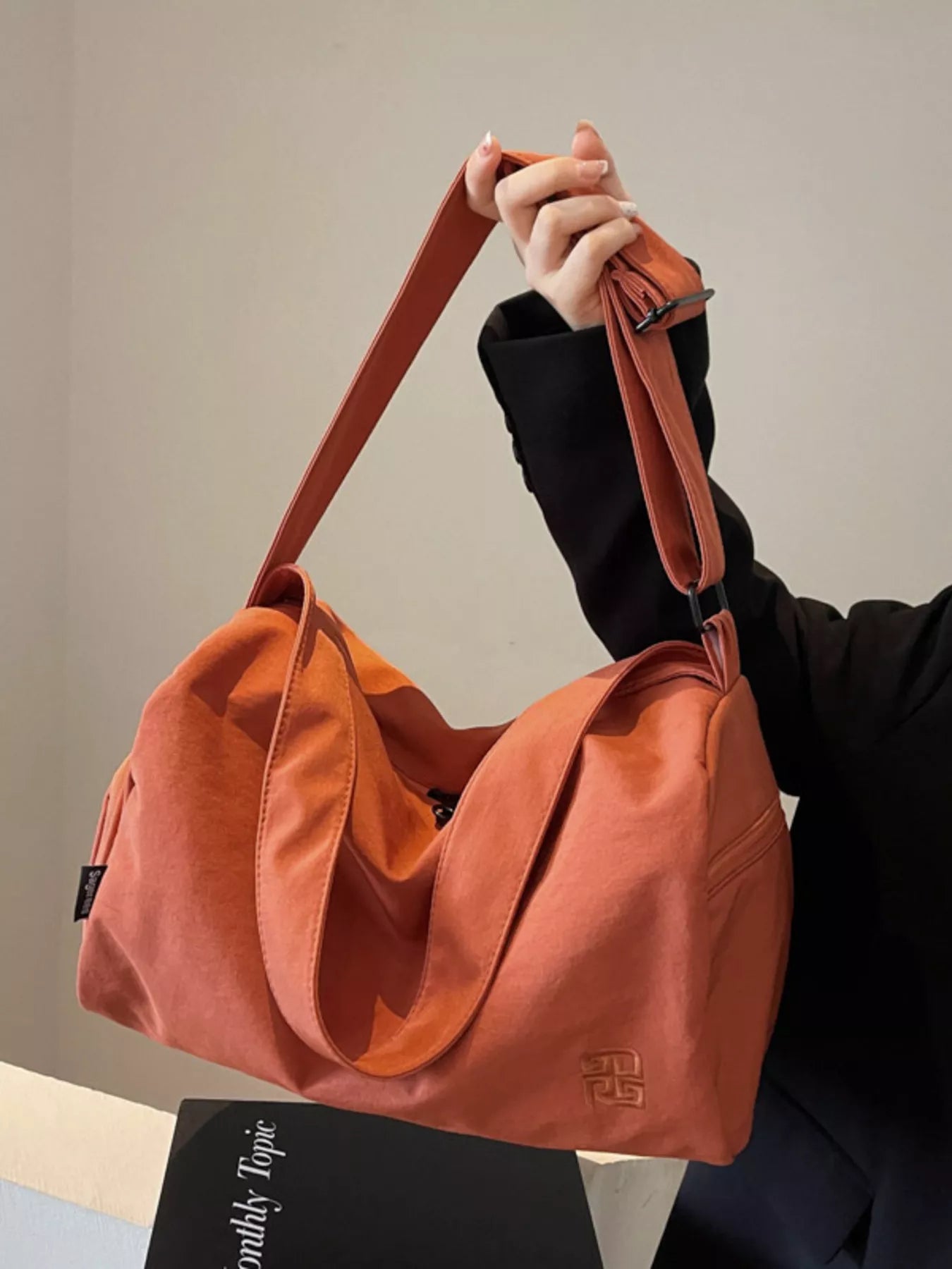 women's large capacity lightweight travel bag - extra view