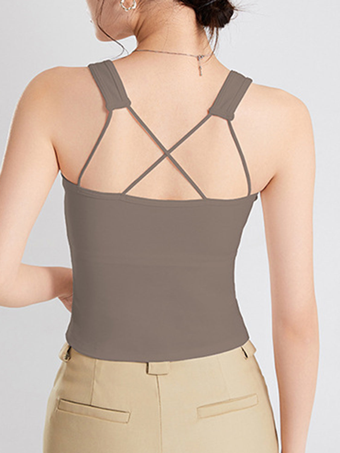 Crisscross Scoop Neck Wide Strap Cropped Tank with Chest Pads