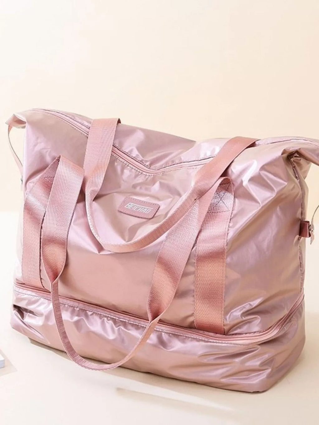 women's waterproof lightweight travel bag - detail shot