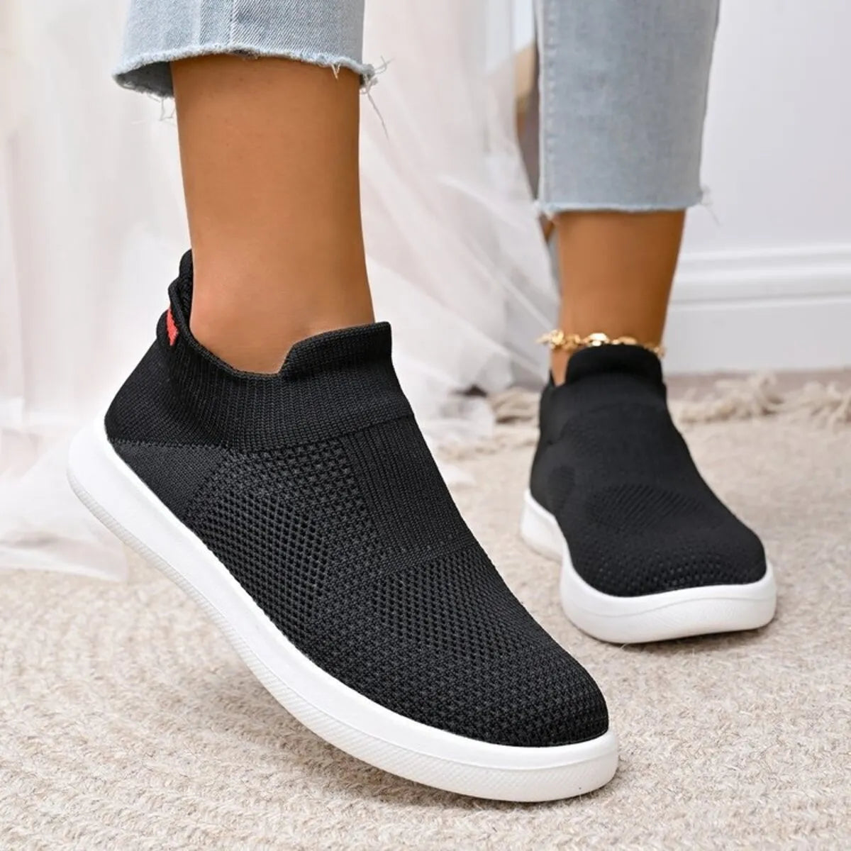 women's breathable mesh athletic sneakers - close-up detail