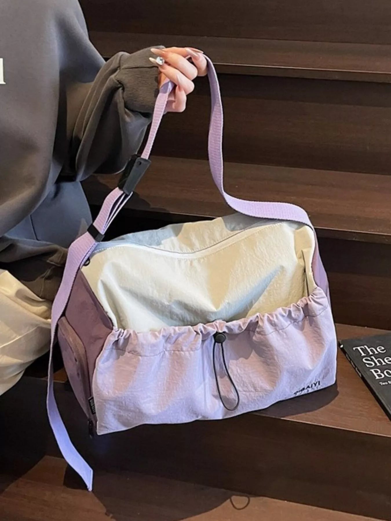 women's lightweight drawstring closure travel bag - product detail