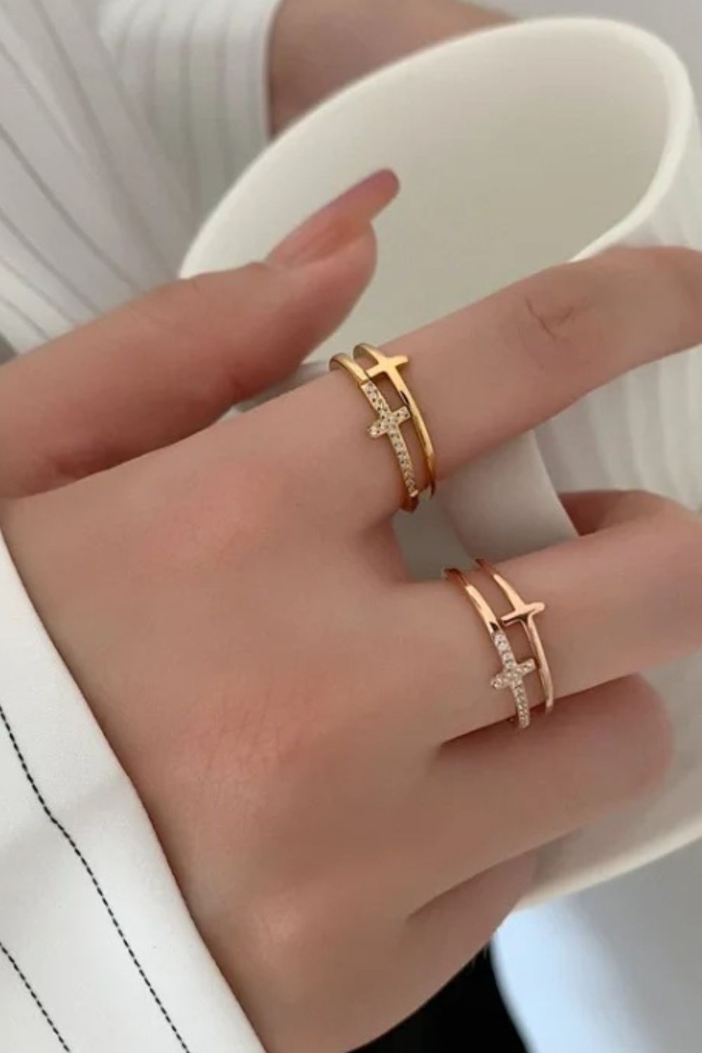 old mine cut diamond round rose gold solitaire ring 925 Sterling Silver Inland Zircon Cross Ring in Silver, Gold, Rose Gold, size 7, shown in top view highlighting gemstone detail