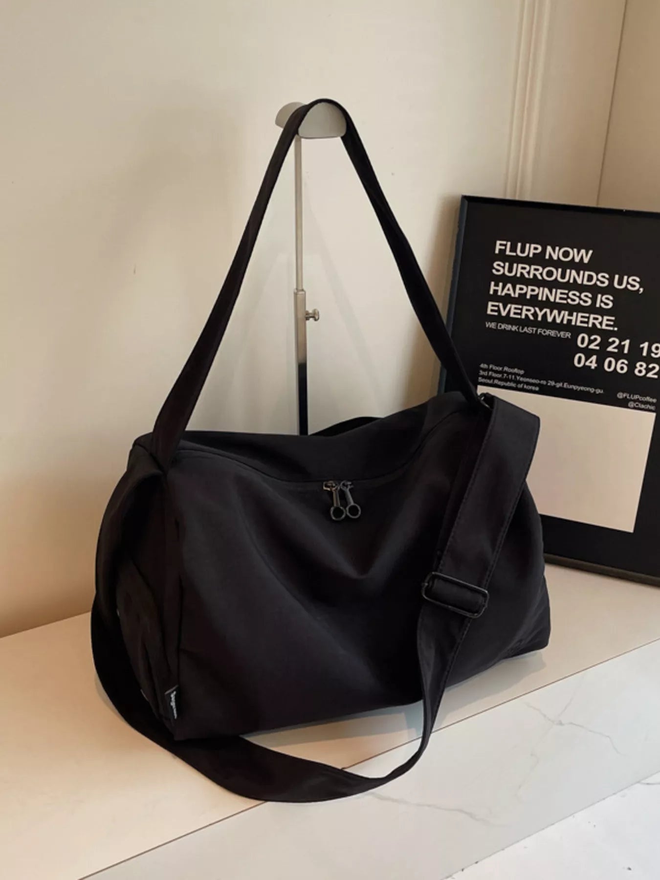 women's large capacity lightweight travel bag - styling option
