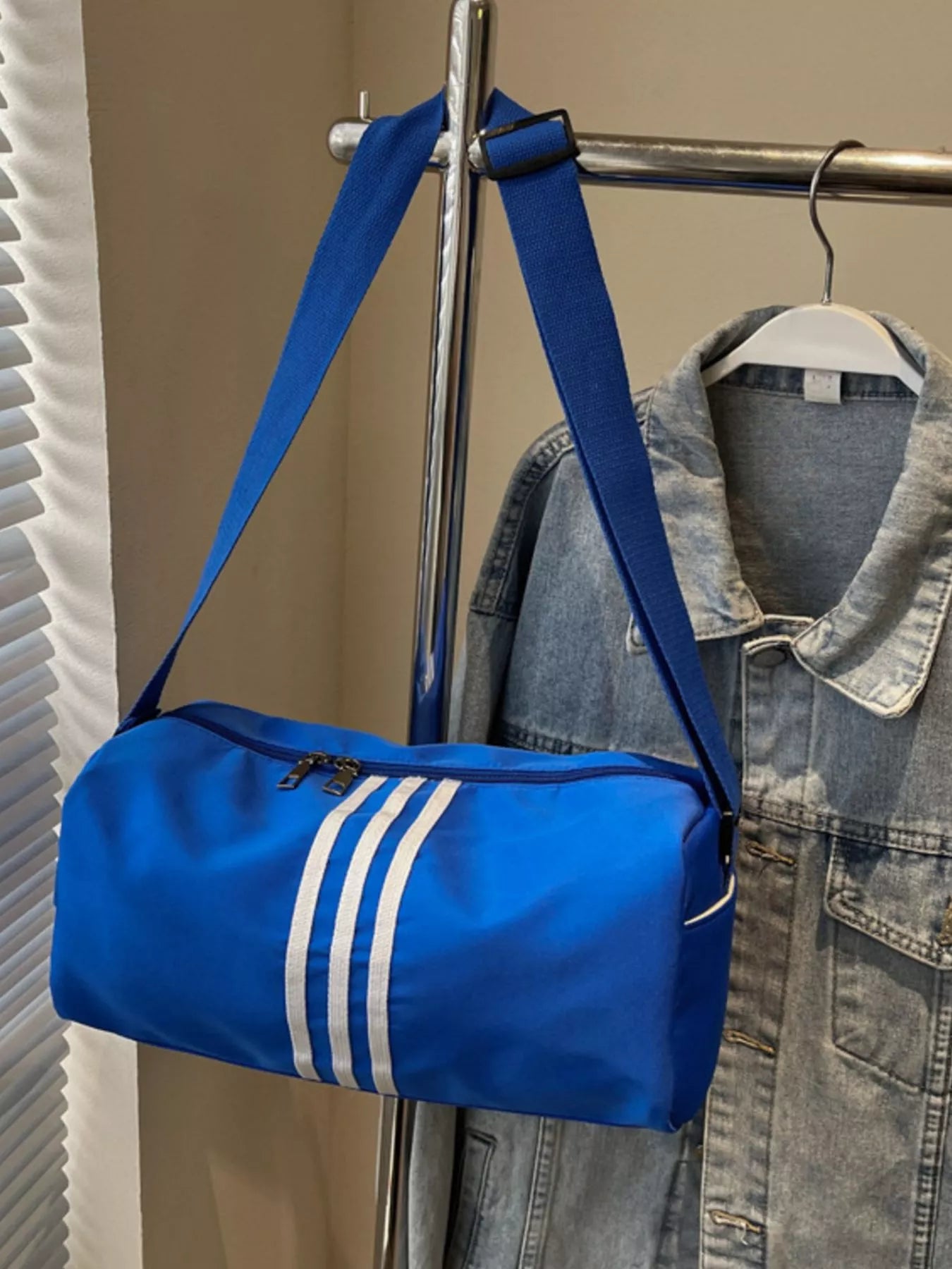 women's striped adjustable strap duffel bag - extra view