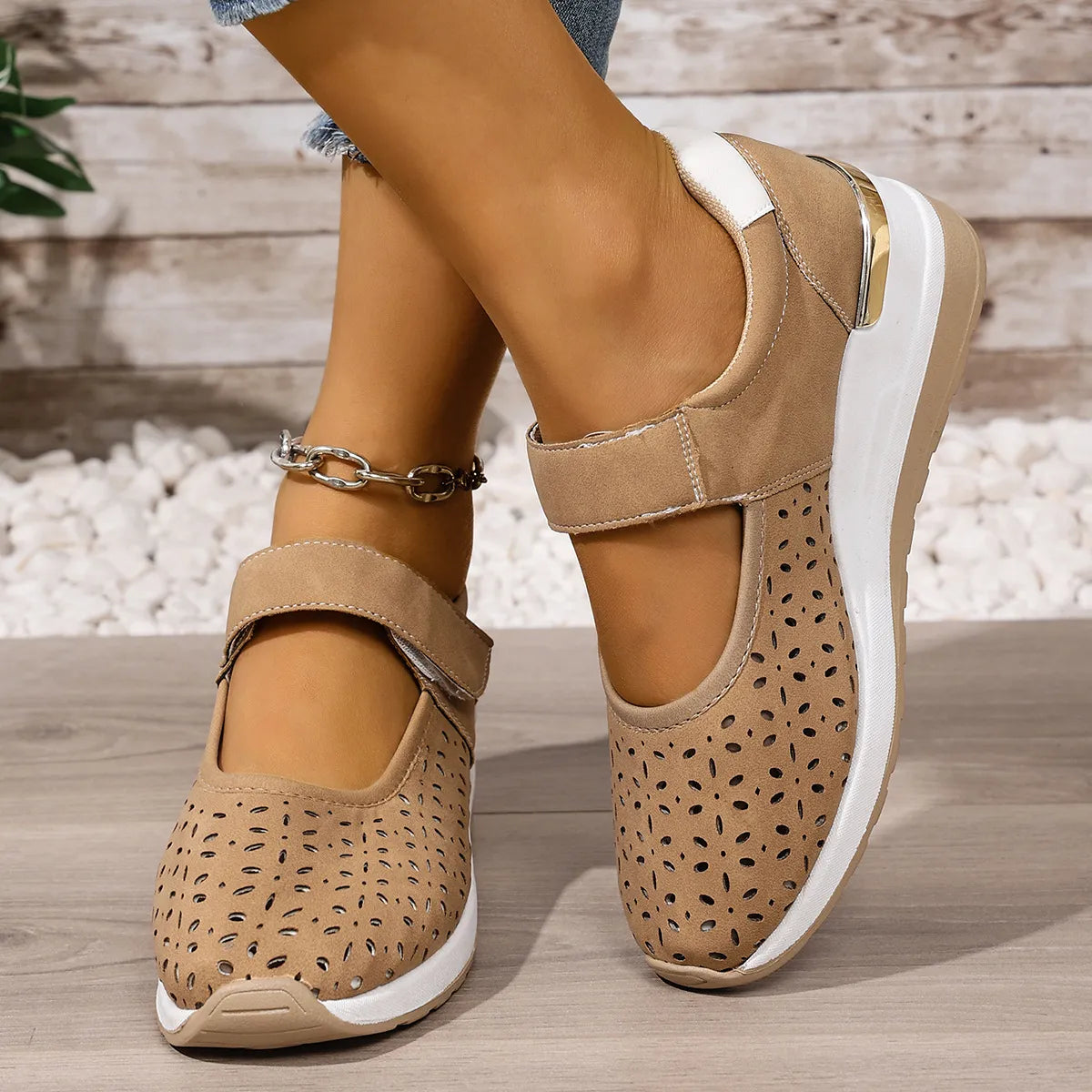 women's breathable wedge sandals - product detail
