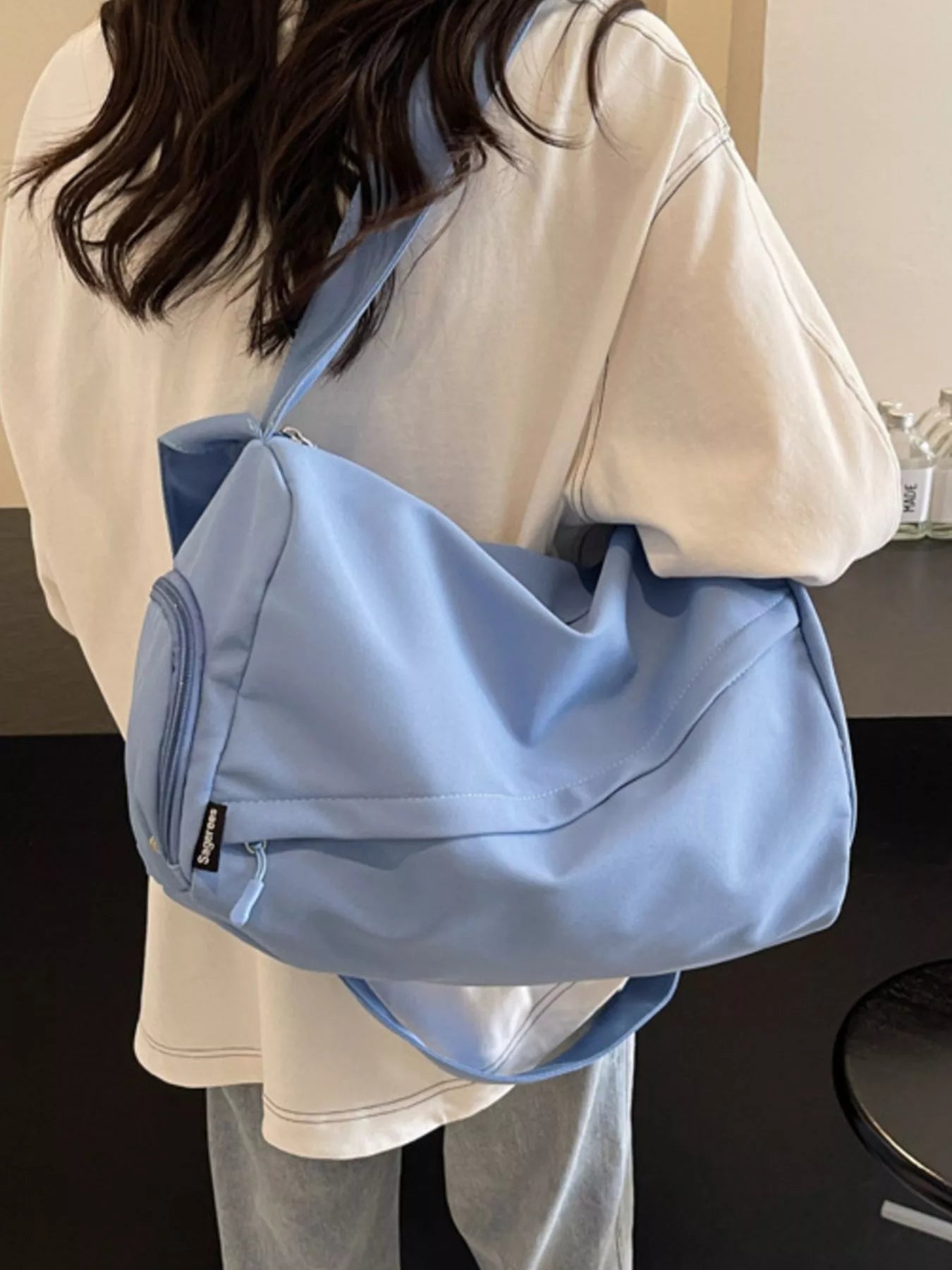 women's lightweight travel duffel bag with shoulder strap - styling option