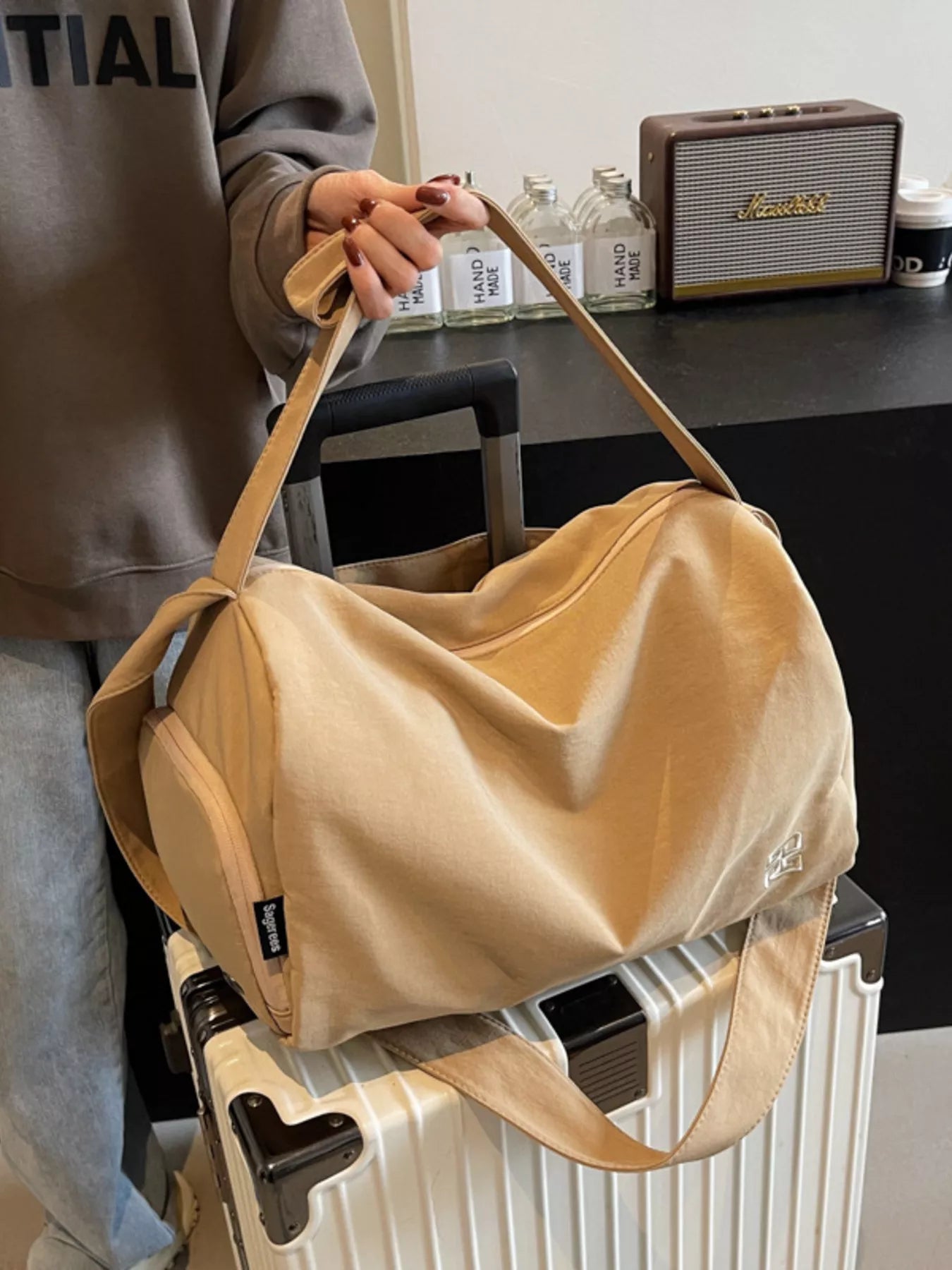 women's large capacity lightweight travel bag - additional image
