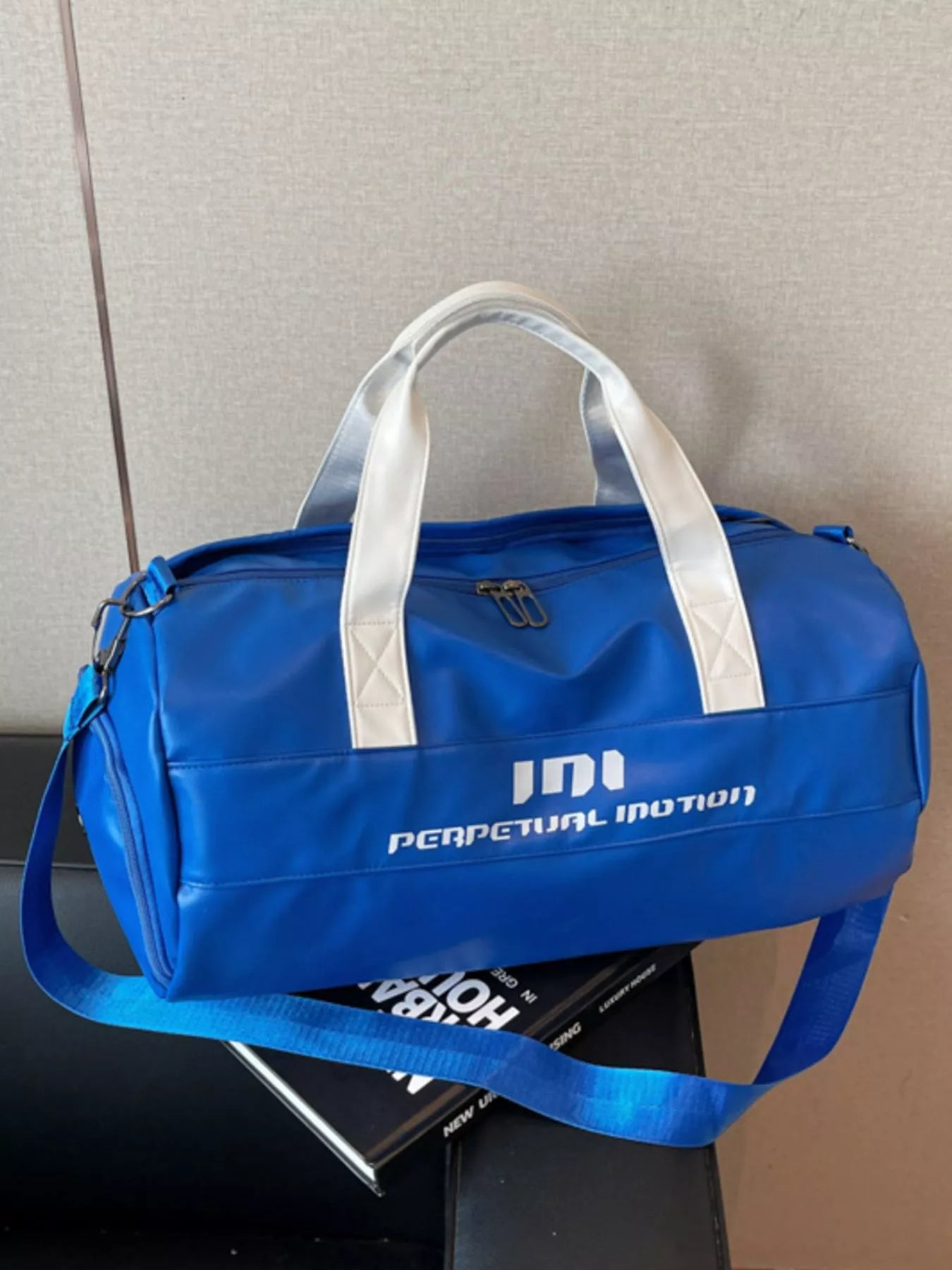 women's lightweight travel duffel bag with shoulder strap - extra view