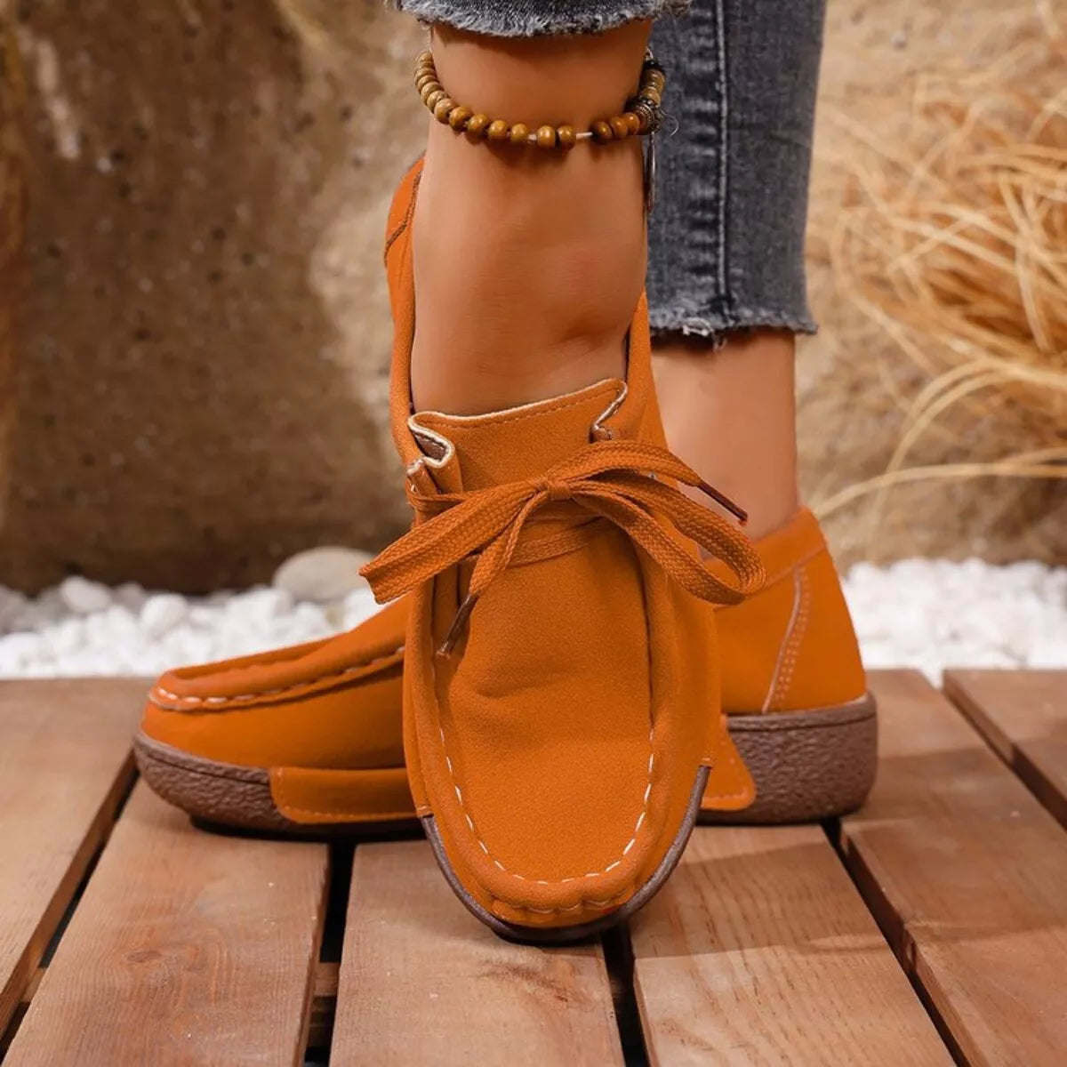 women's round toe lace up sneakers - styling option