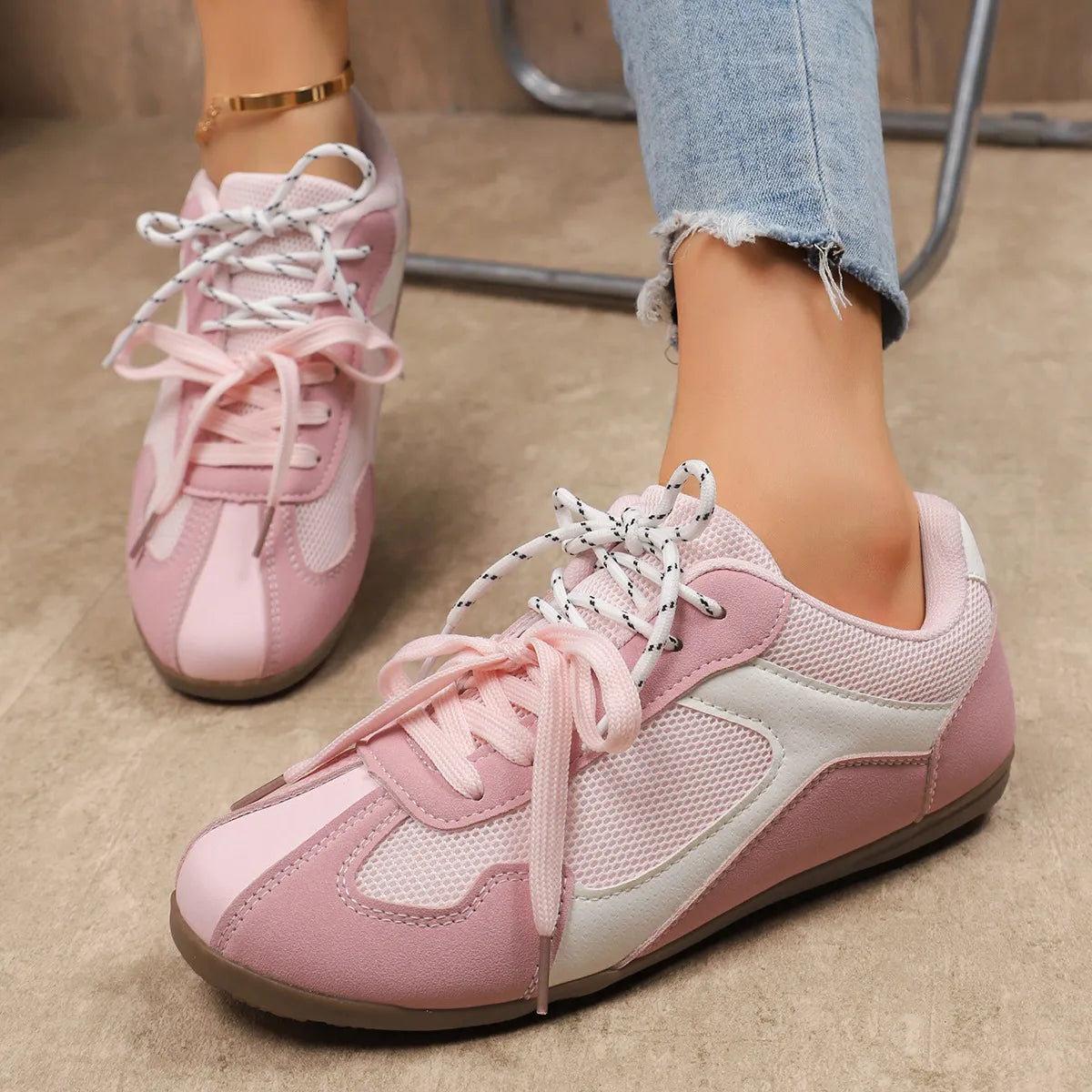 women's round toe platform sneakers - extra view