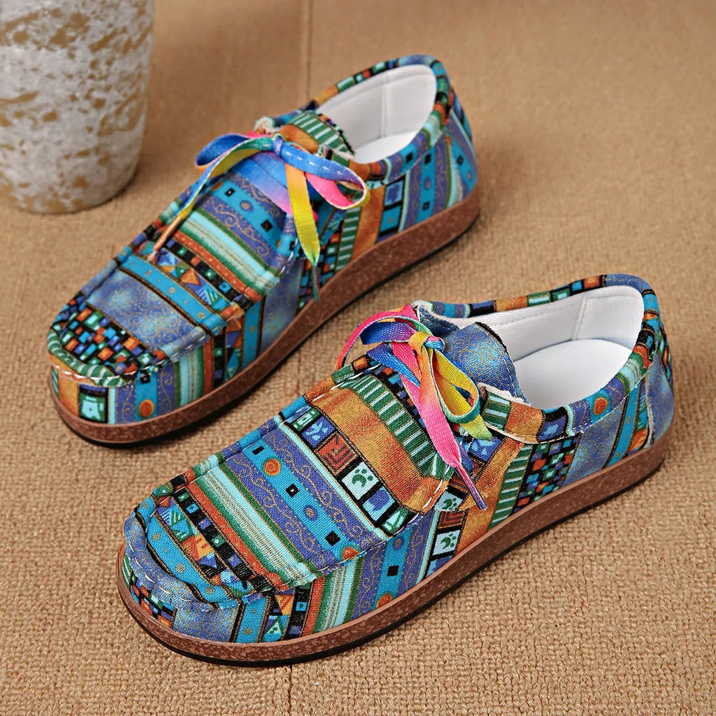 women's printed round toe sneakers - lifestyle shot
