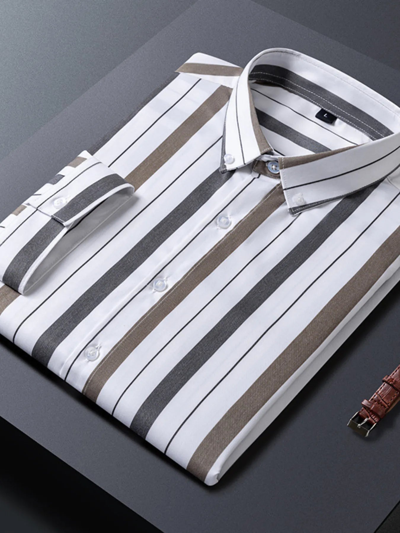 men's men's plus size striped casual half sleeve shirt - detail shot
