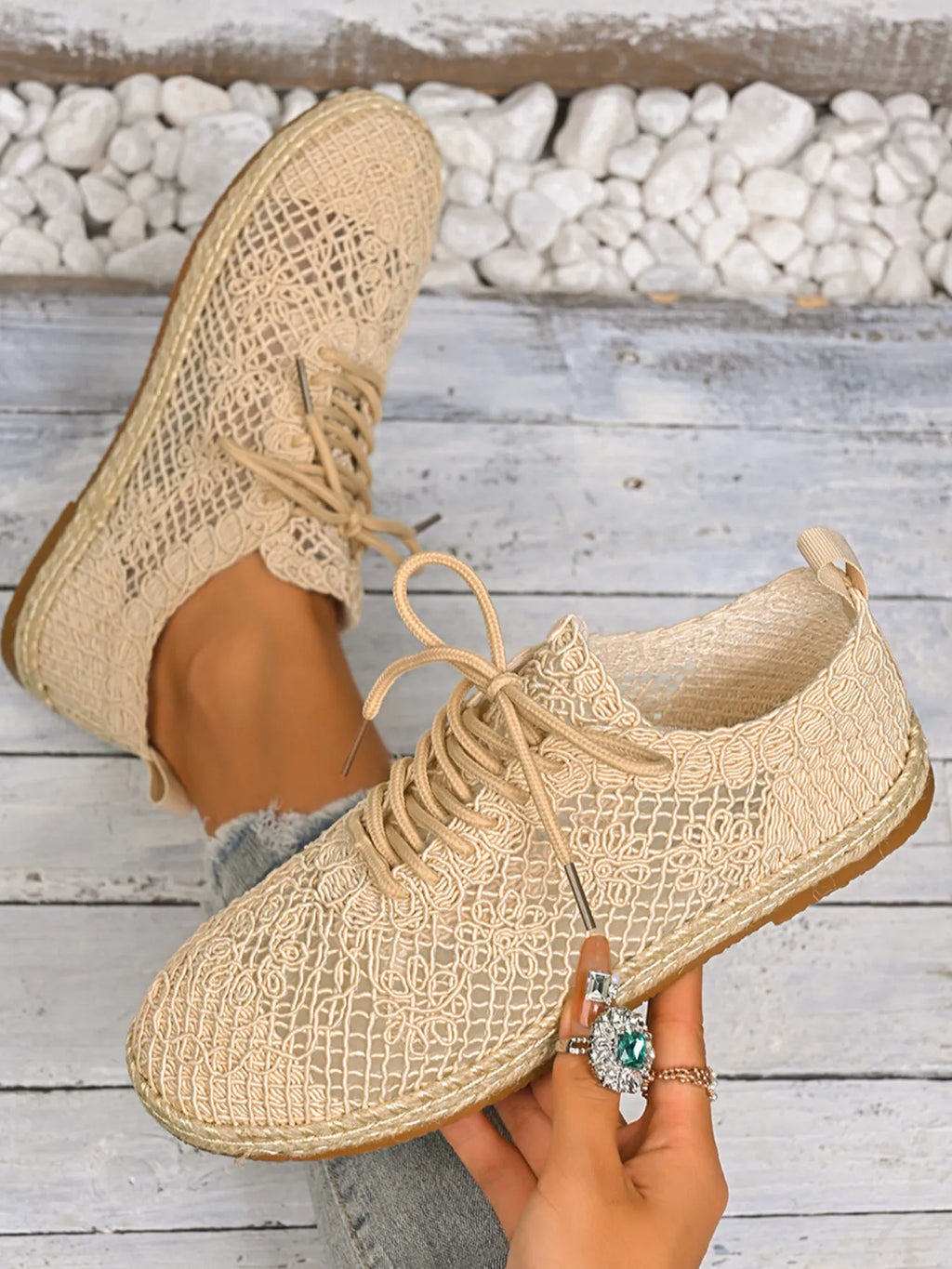 women's breathable woven lace up sneakers - lifestyle shot
