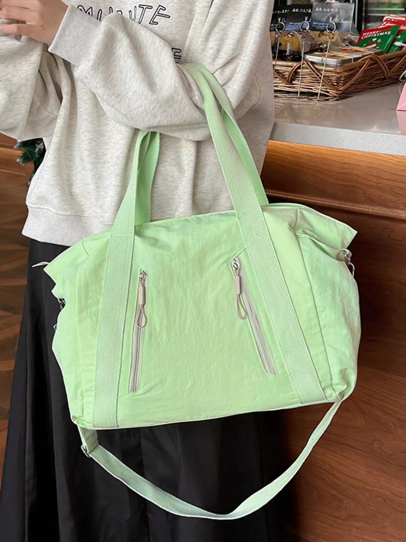 women's lightweight travel duffel bag - main product image