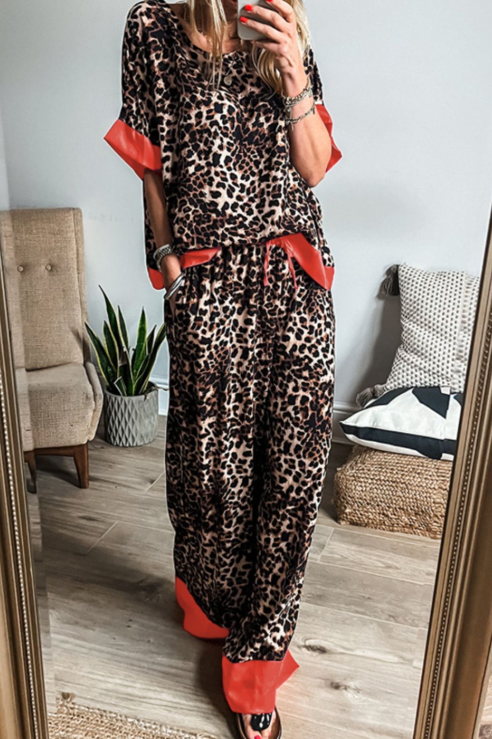 Contrast Trim Leopard Round Neck Top and Pants Lounge Set Leopard