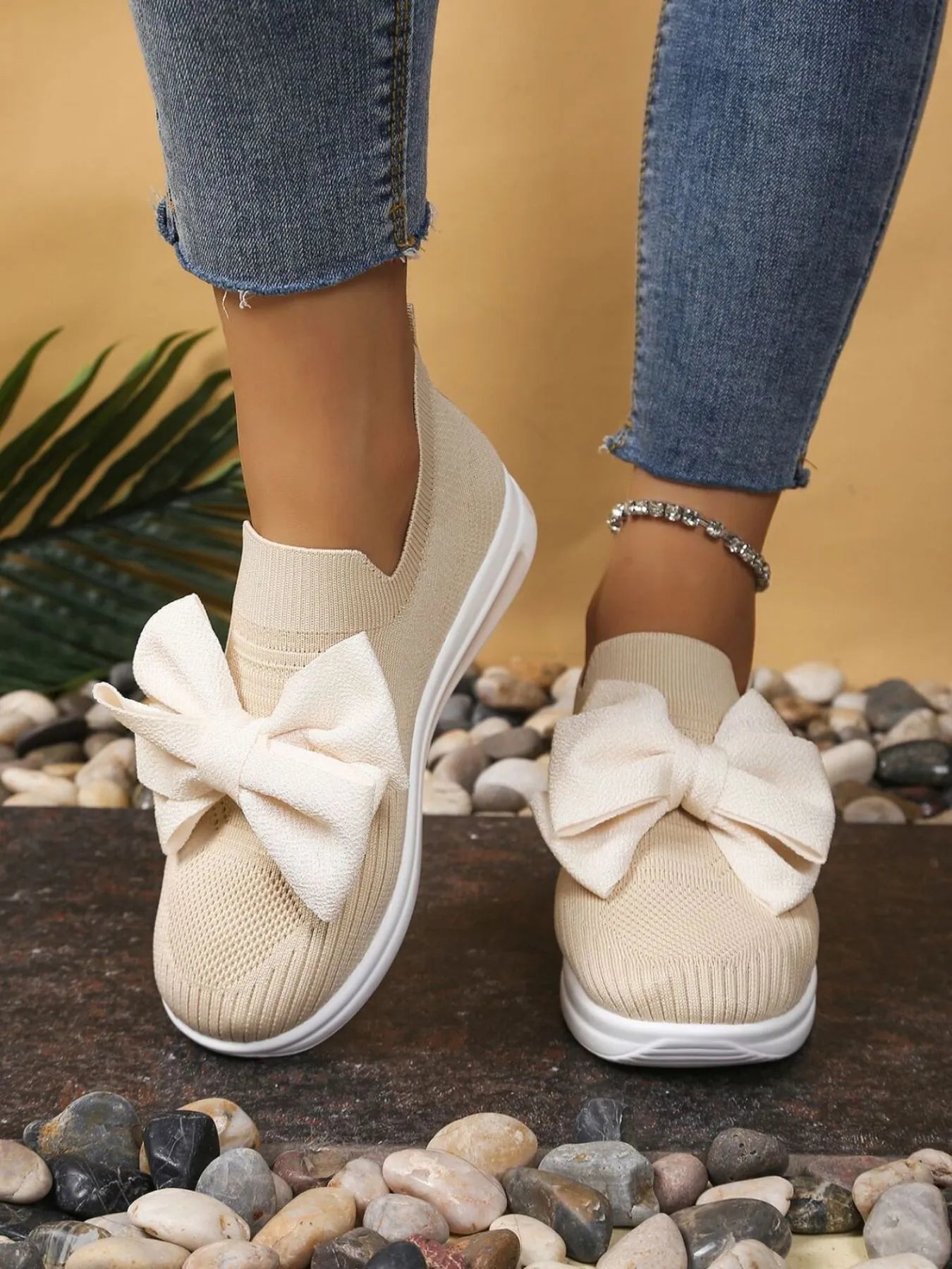 women's bow-tie knit slip-on sneakers - front view