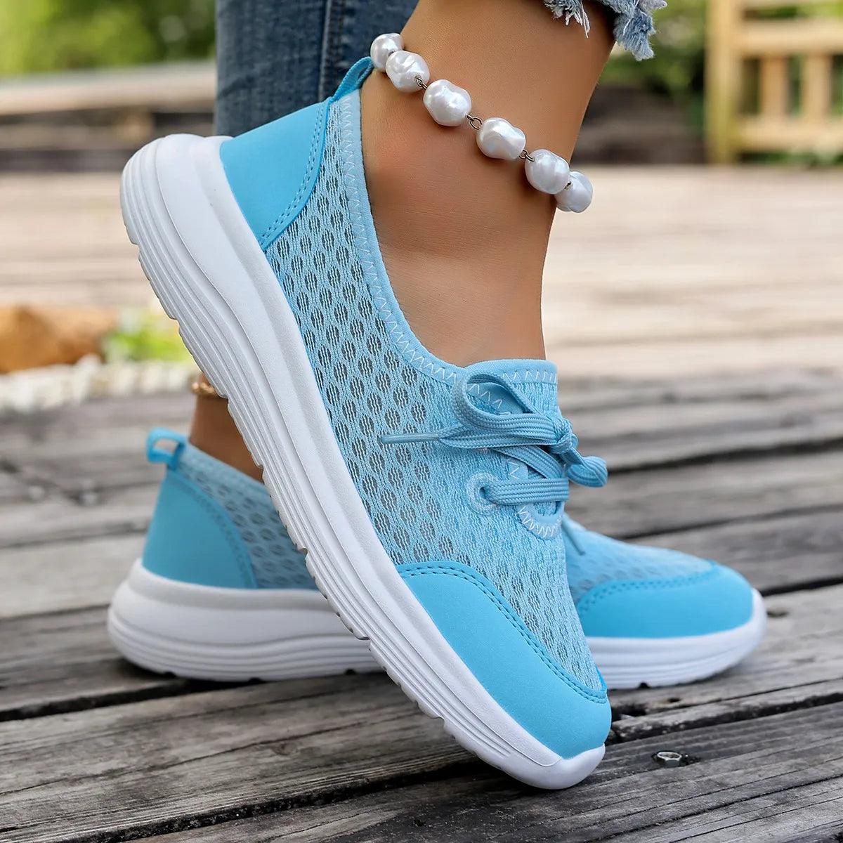 women's breathable mesh sneakers - product detail