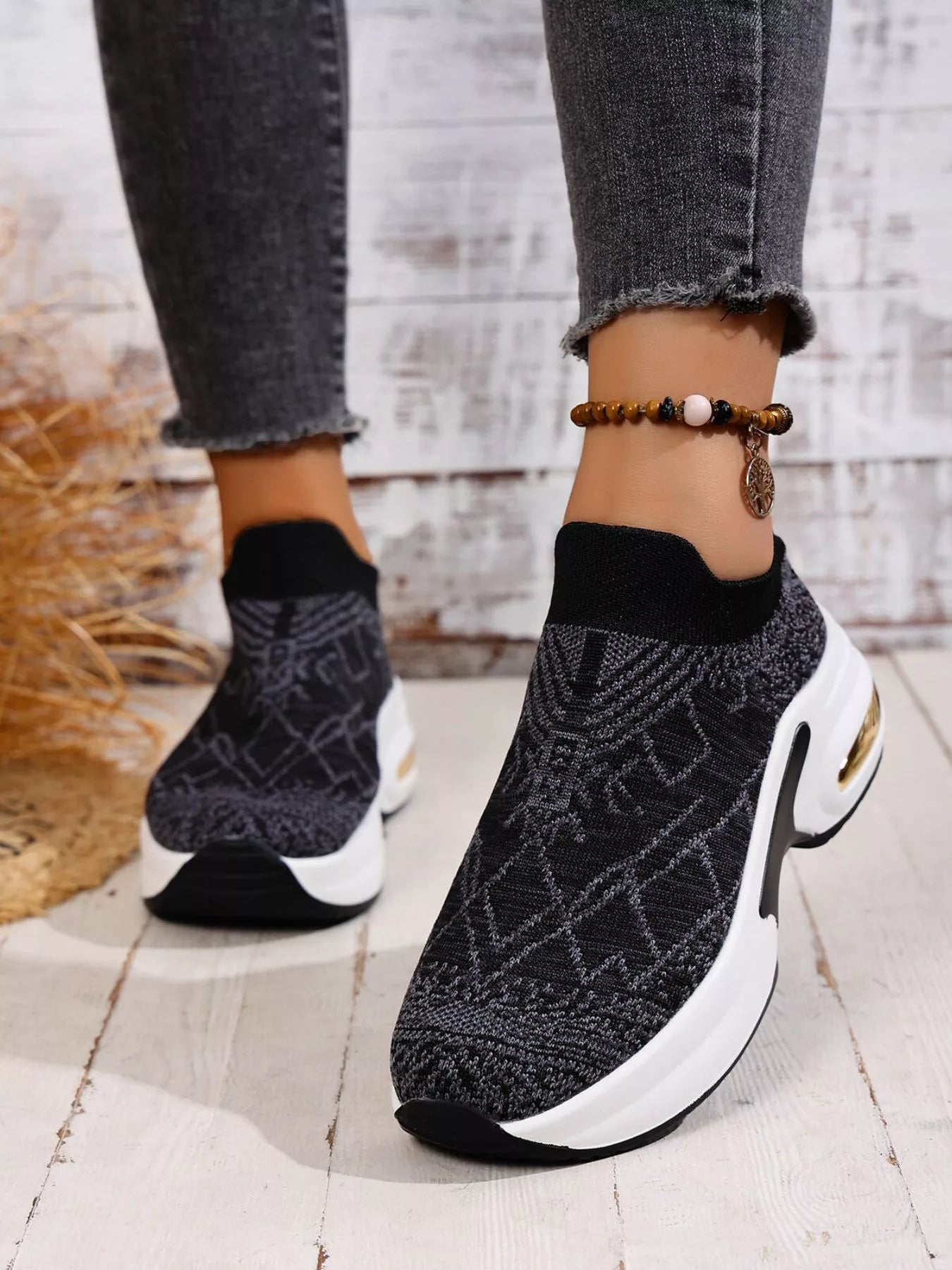 women's mesh round toe platform sneakers - lifestyle shot