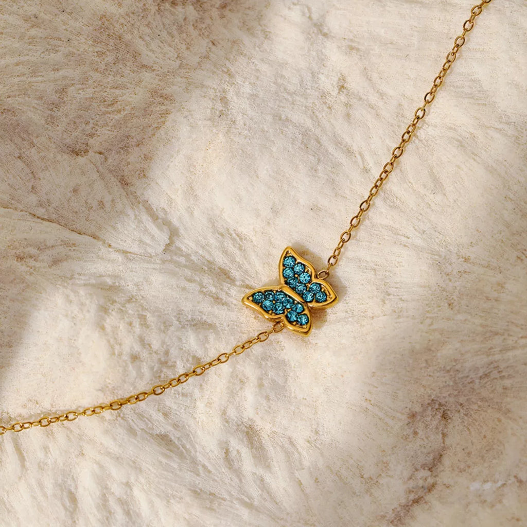 women's 18k gold-plated butterfly adjustable bracelet - detail shot