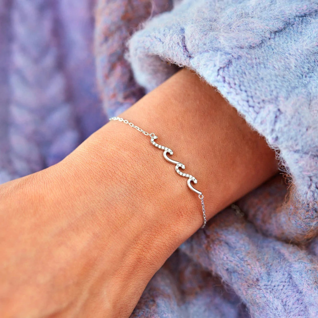 Donjane zircon bracelet worn on wrist, featuring 925 sterling silver and classic sparkle in 17cm size