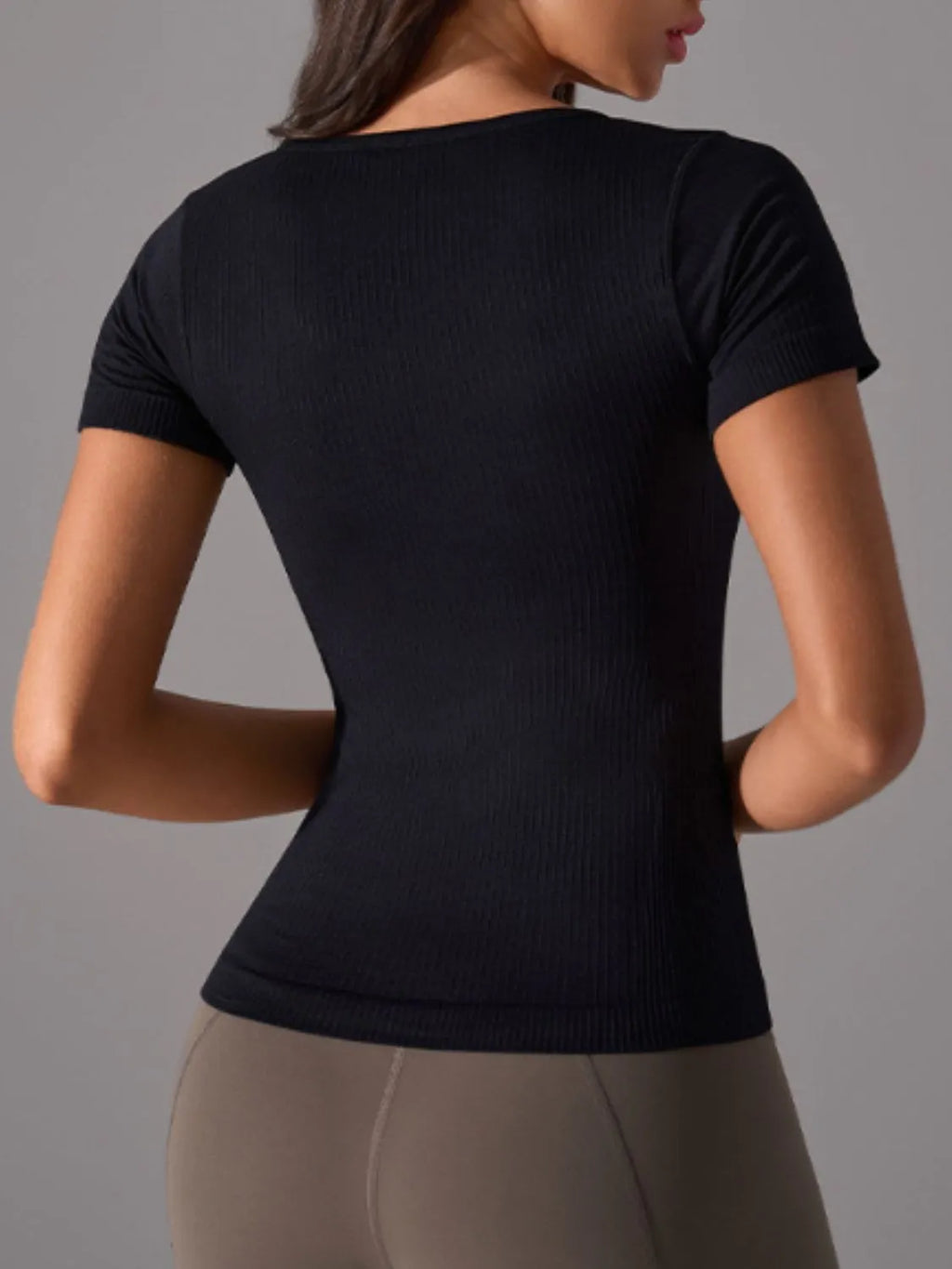 women's square neck active t-shirt with detachable chest pads - styling option
