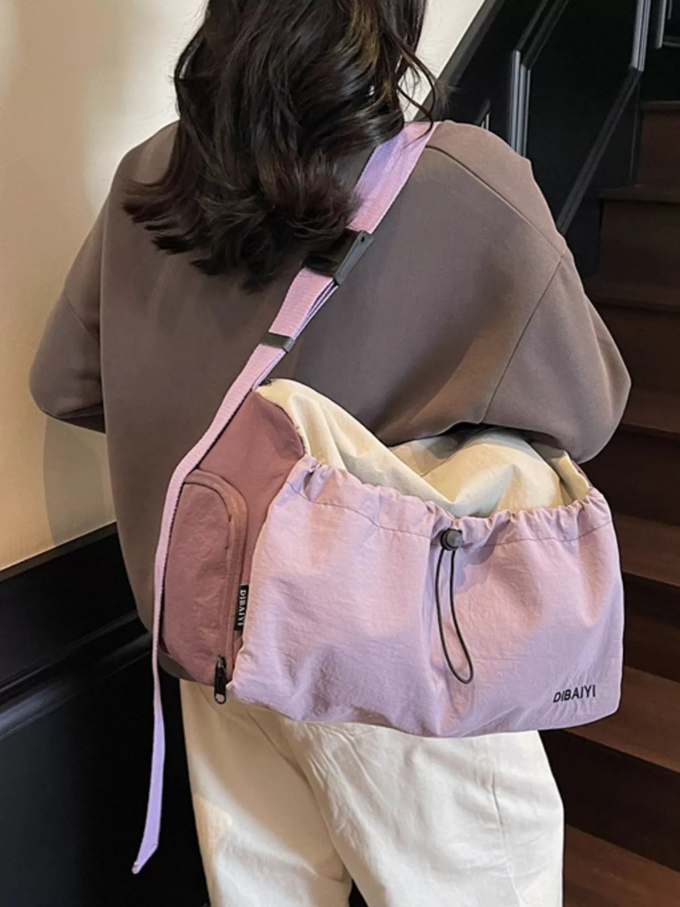 women's lightweight drawstring closure travel bag - side view