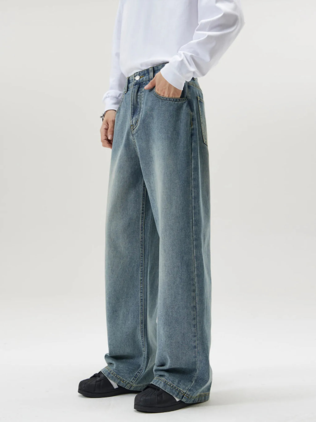 men's men's full size vintage wash wide leg jeans plus size - close-up detail