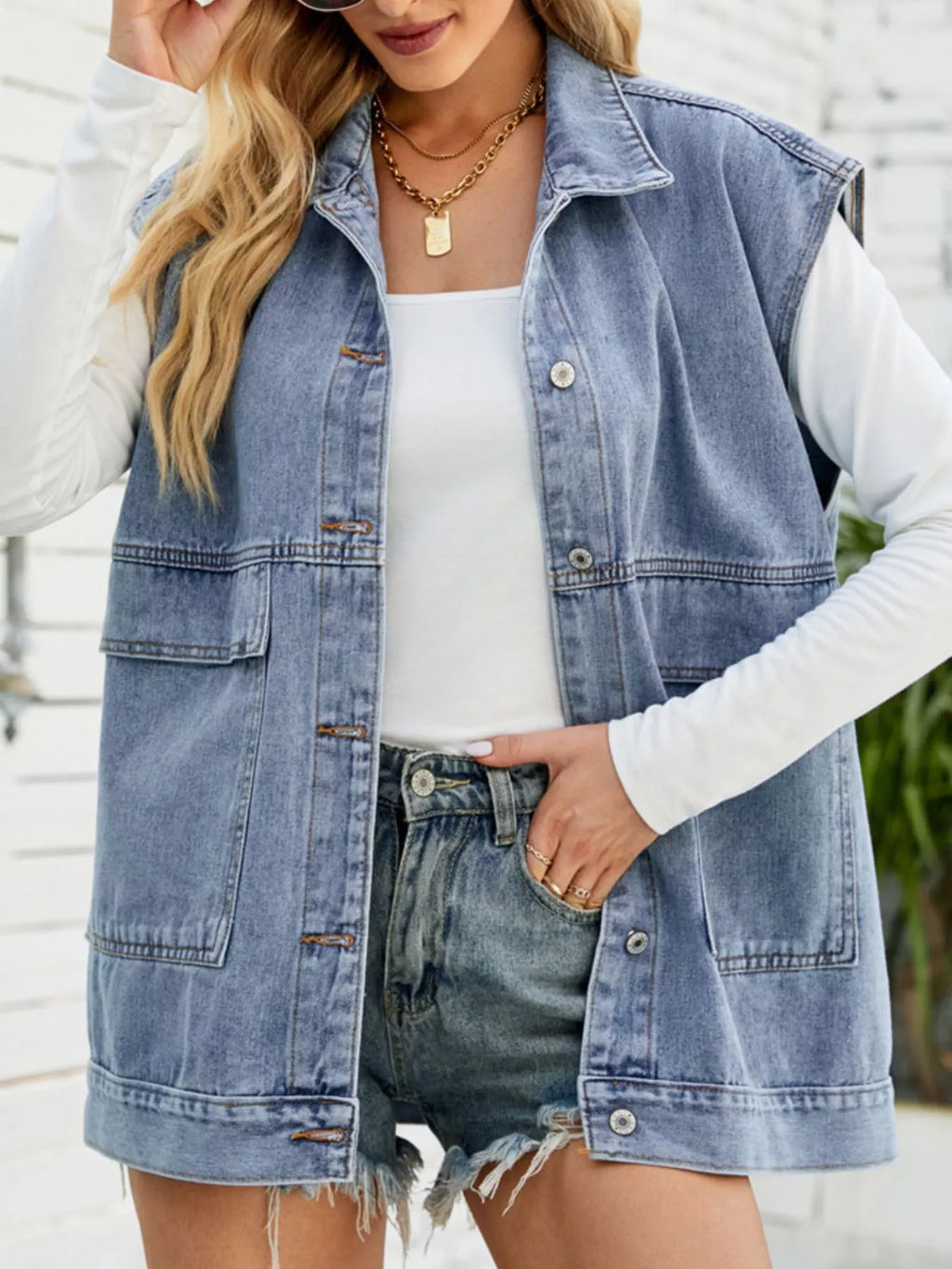 women's sleeveless button-down denim jacket - additional image
