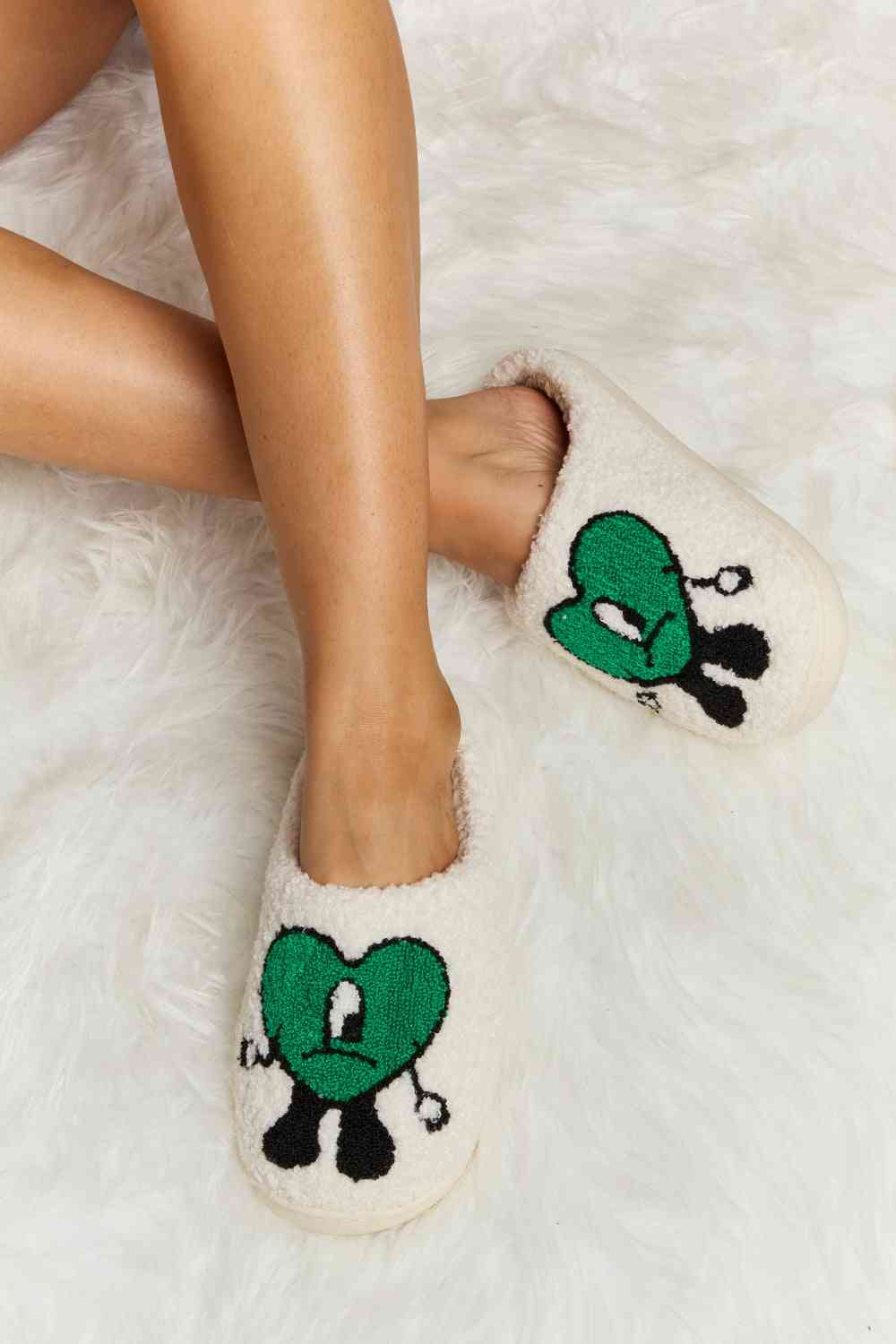 Melody Love Heart Print Plush Slippers Green