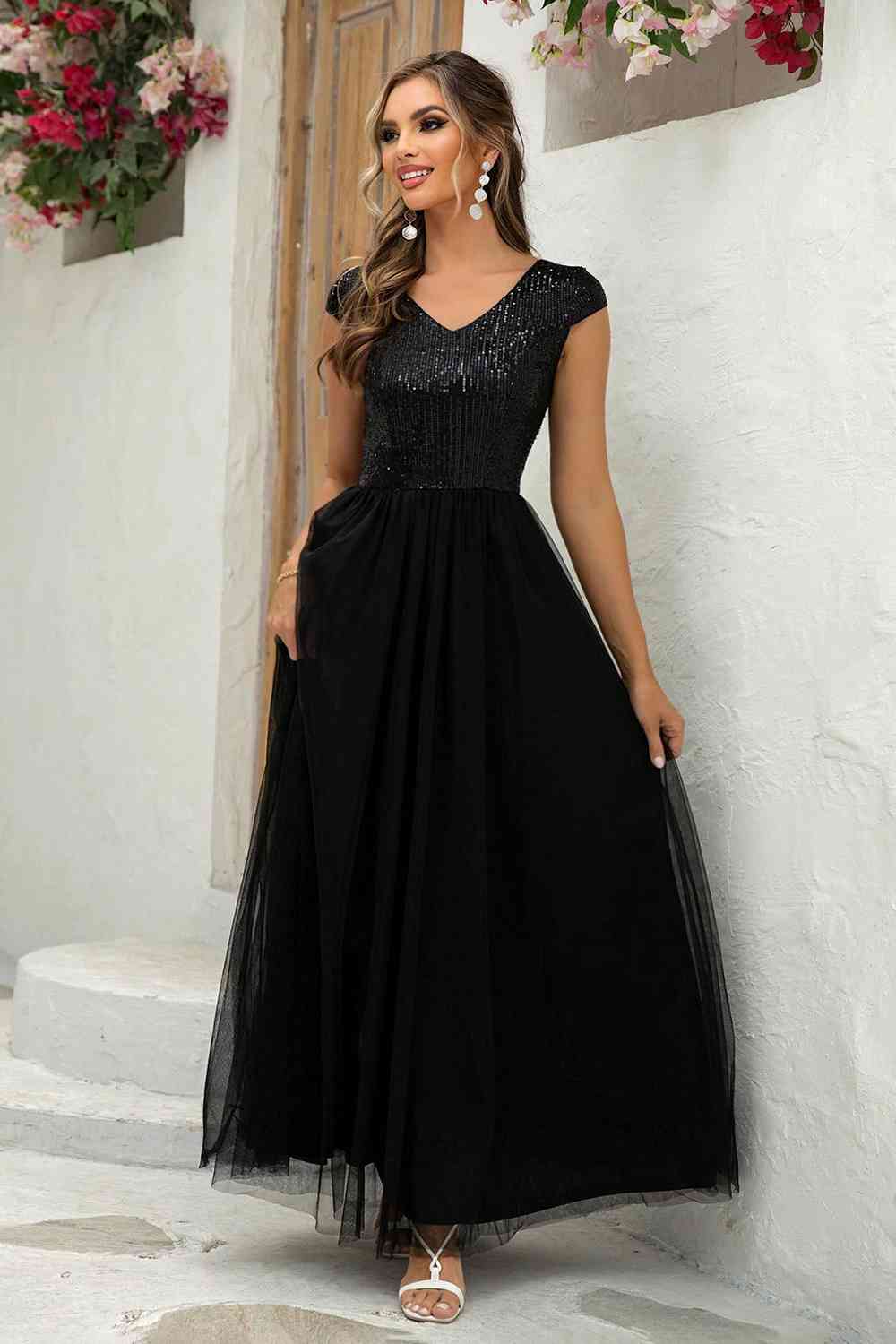 Sequin V-Neck Mesh Maxi Dress Black