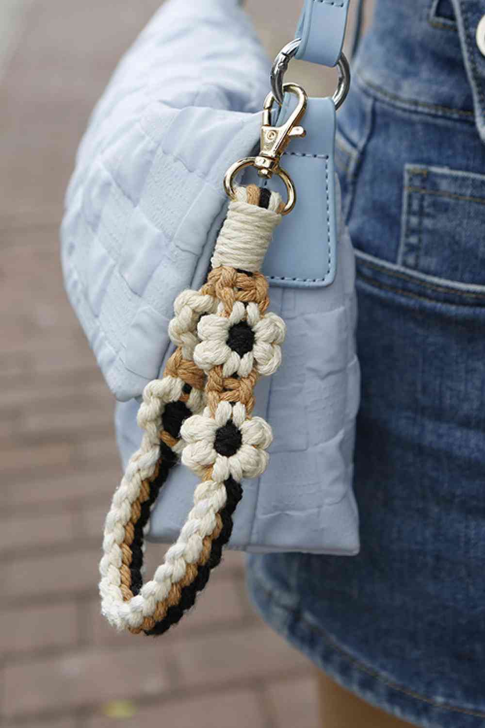 Flower Shape Wristlet Zinc Alloy Closure Macrame Key Chain