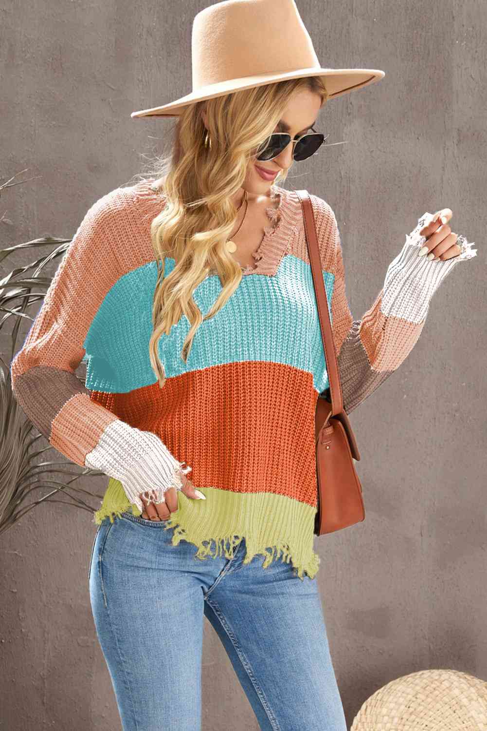 Woven Right Color Block Distressed V-Neck Ribbed Sweater