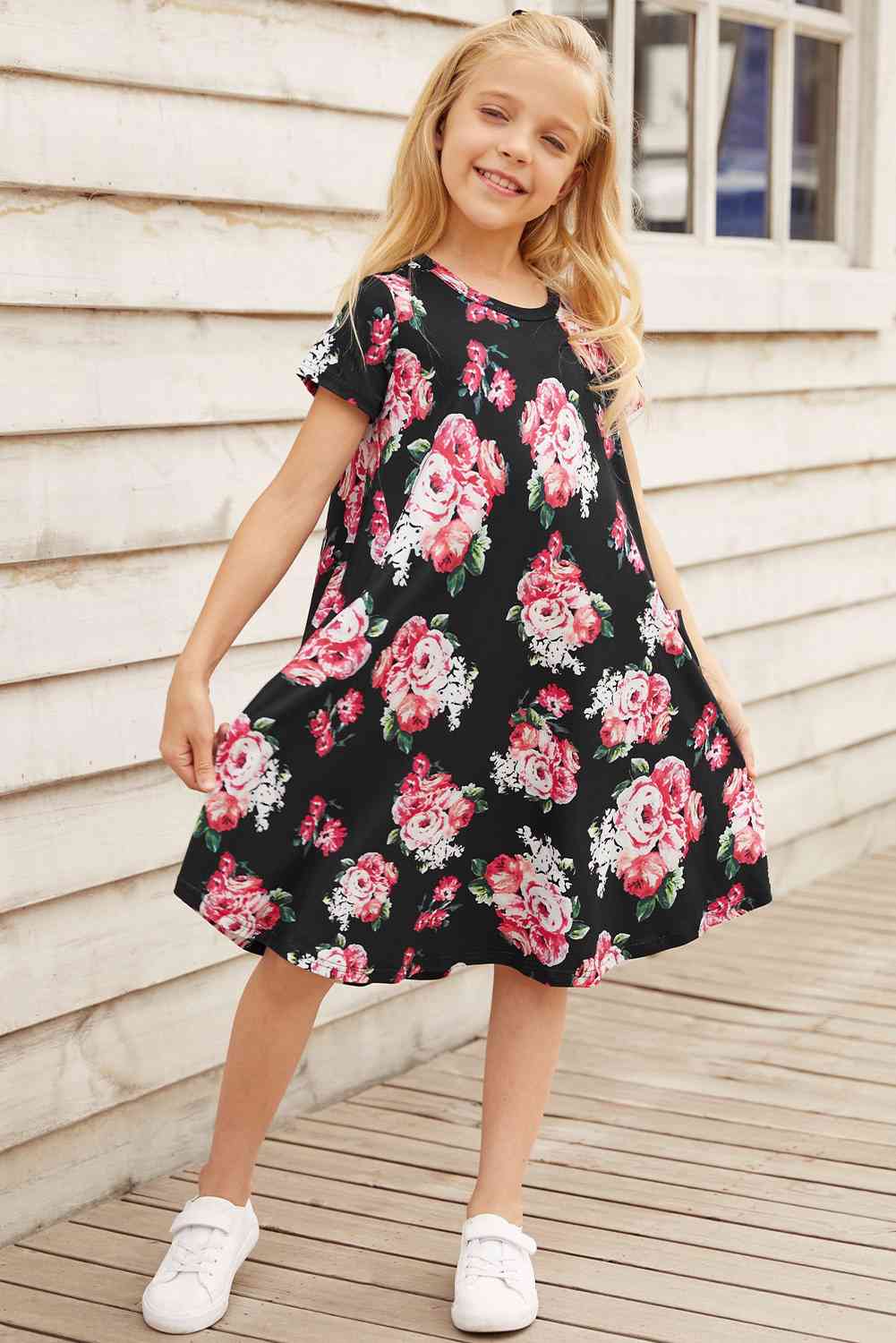 Girls Floral Round Neck Short Sleeve Dress with Pockets Black