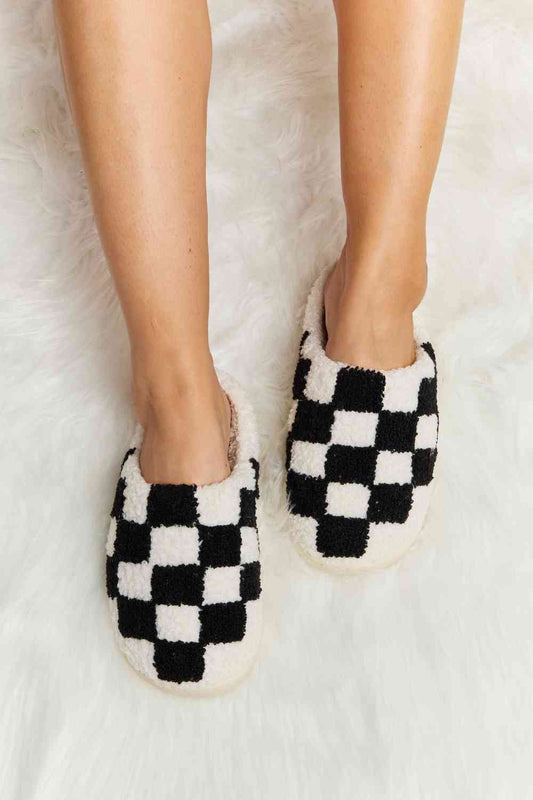 Melody Checkered Print Plush Slide Slippers Black
