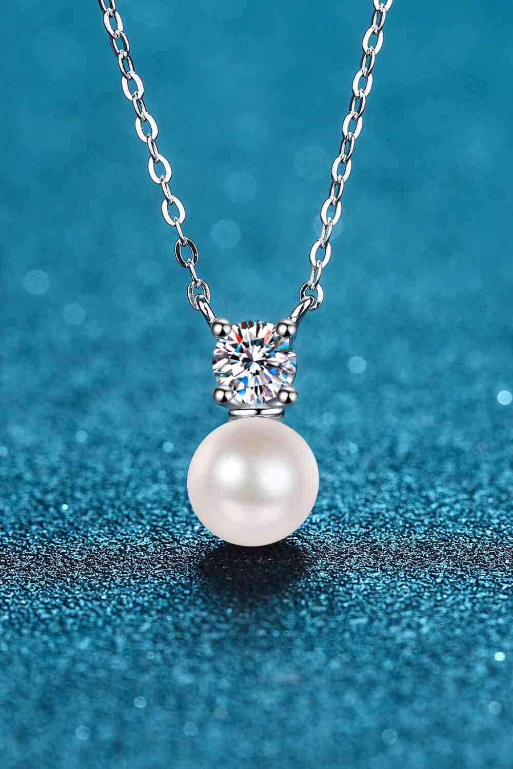 925 Sterling Silver Freshwater Pearl Moissanite Necklace Silver/Pearl One Size