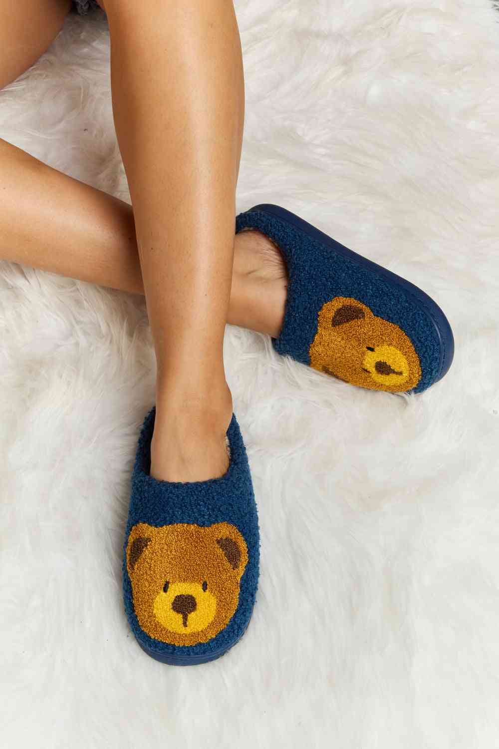 Melody Teddy Bear Print Plush Slide Slippers Navy