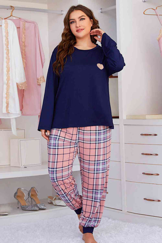 Plus Size Heart Graphic Top and Plaid Joggers Lounge Set Navy