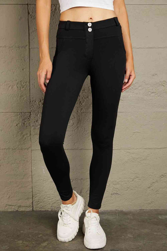 Baeful Buttoned Skinny Long Jeans Black