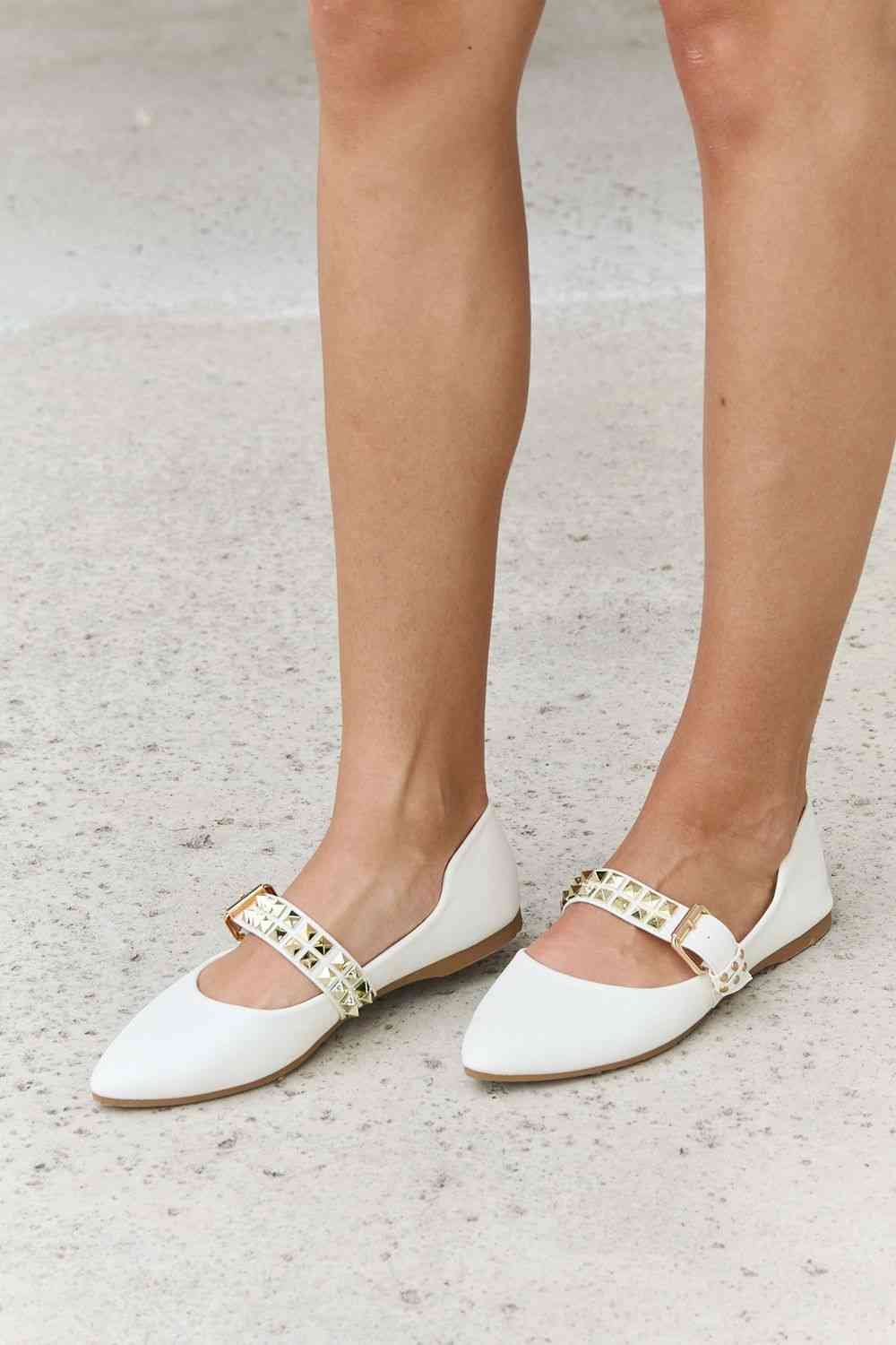 Forever Link Pointed Toe Studded Ballet Flats